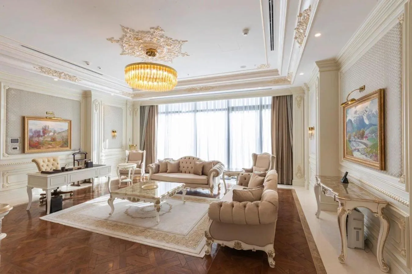 Living room in Savitsky Plaza