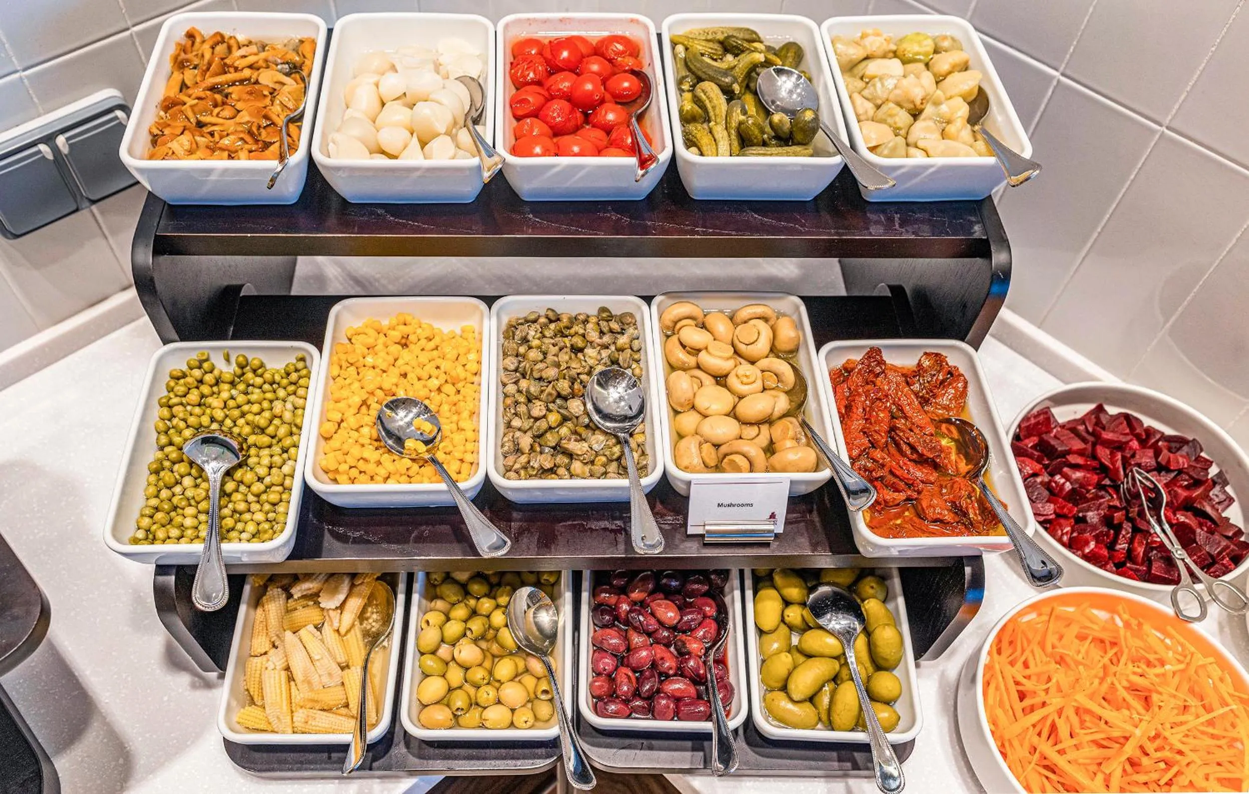 Breakfast in Savitsky Plaza