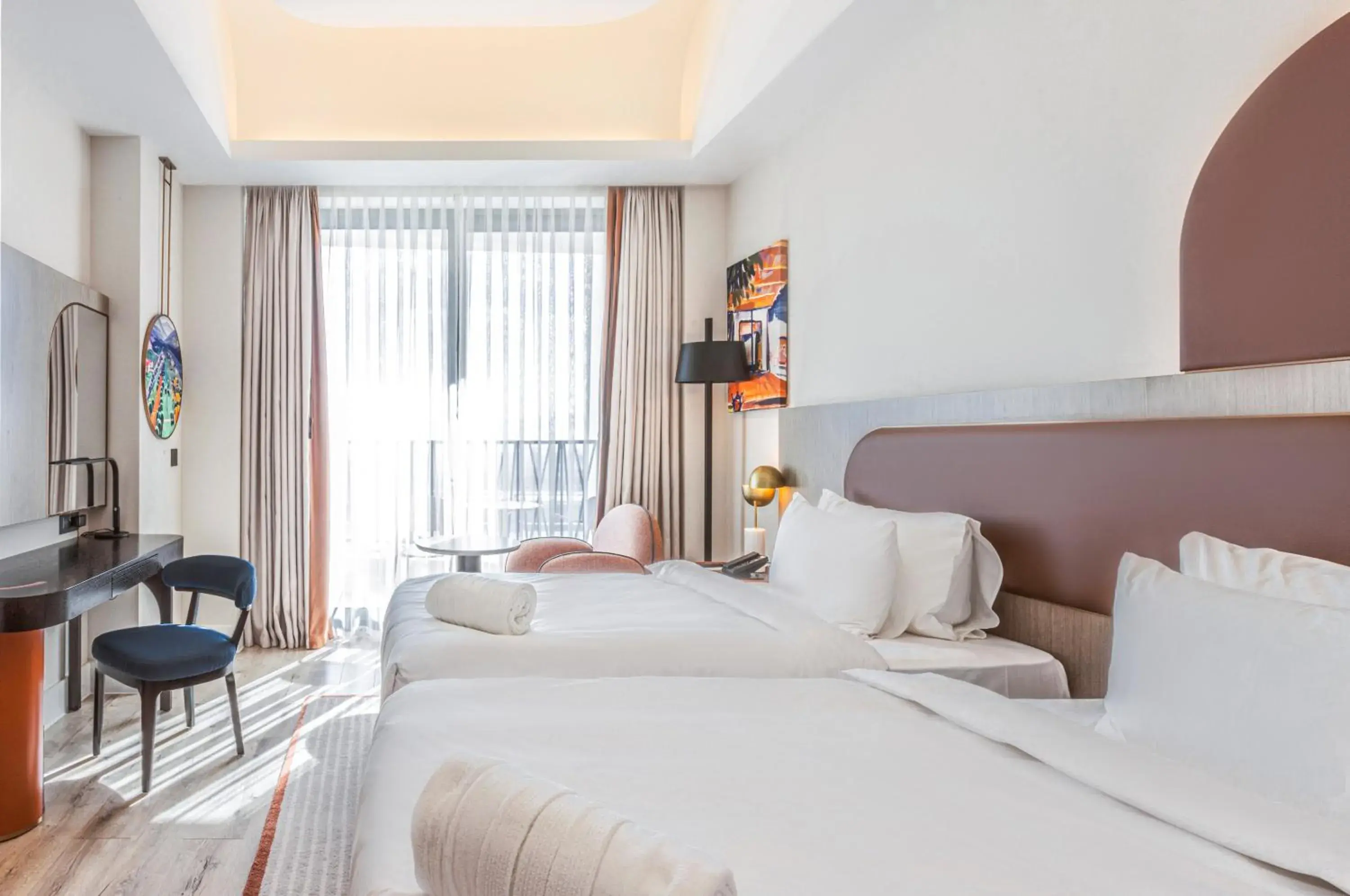 Standard Double or Twin Room with balcony, canal view in Savitsky Plaza Standard Double or Twin Room with balcony, canal view in Savitsky Plaza