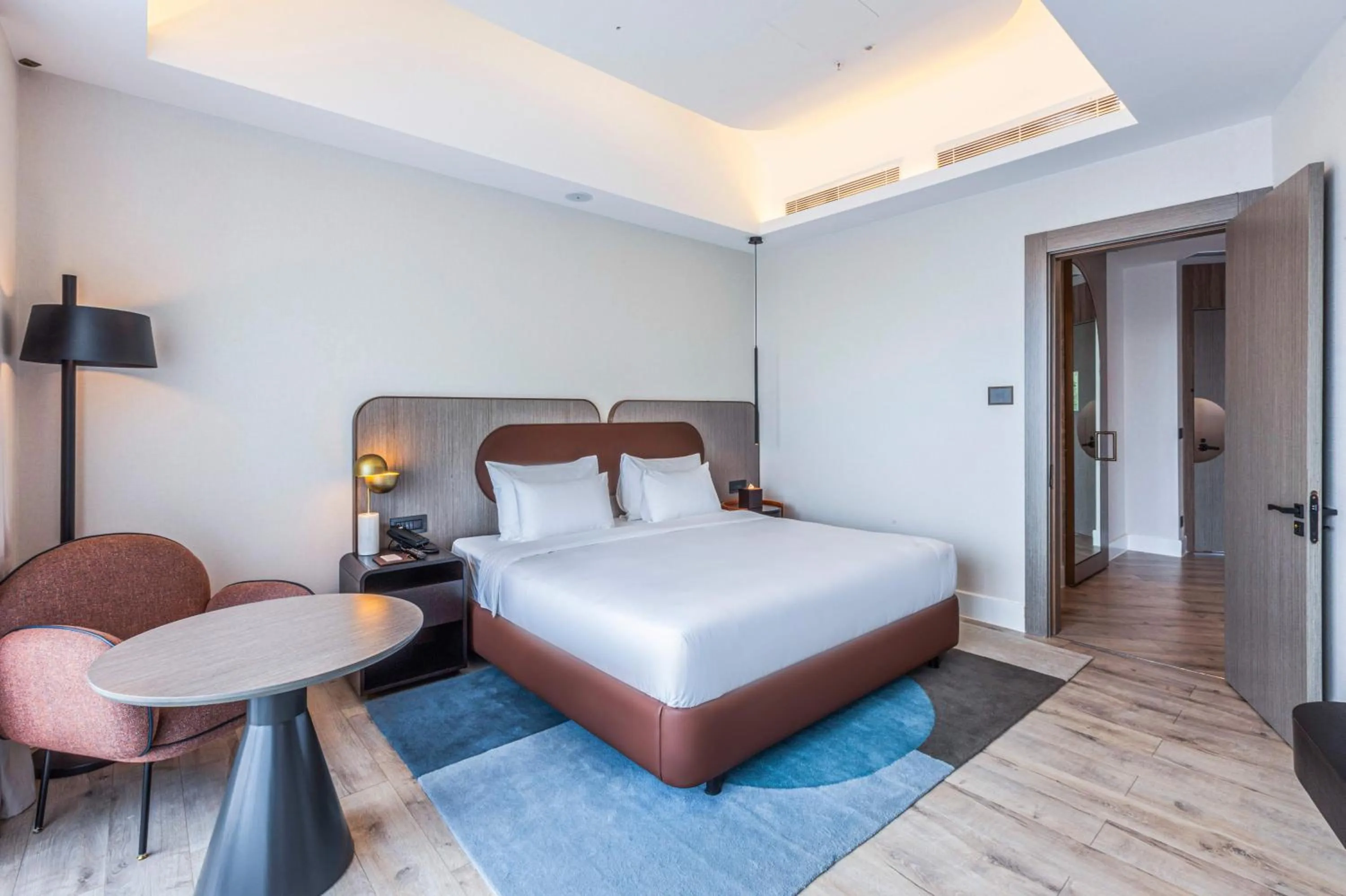 Bedroom, Bed in Savitsky Plaza