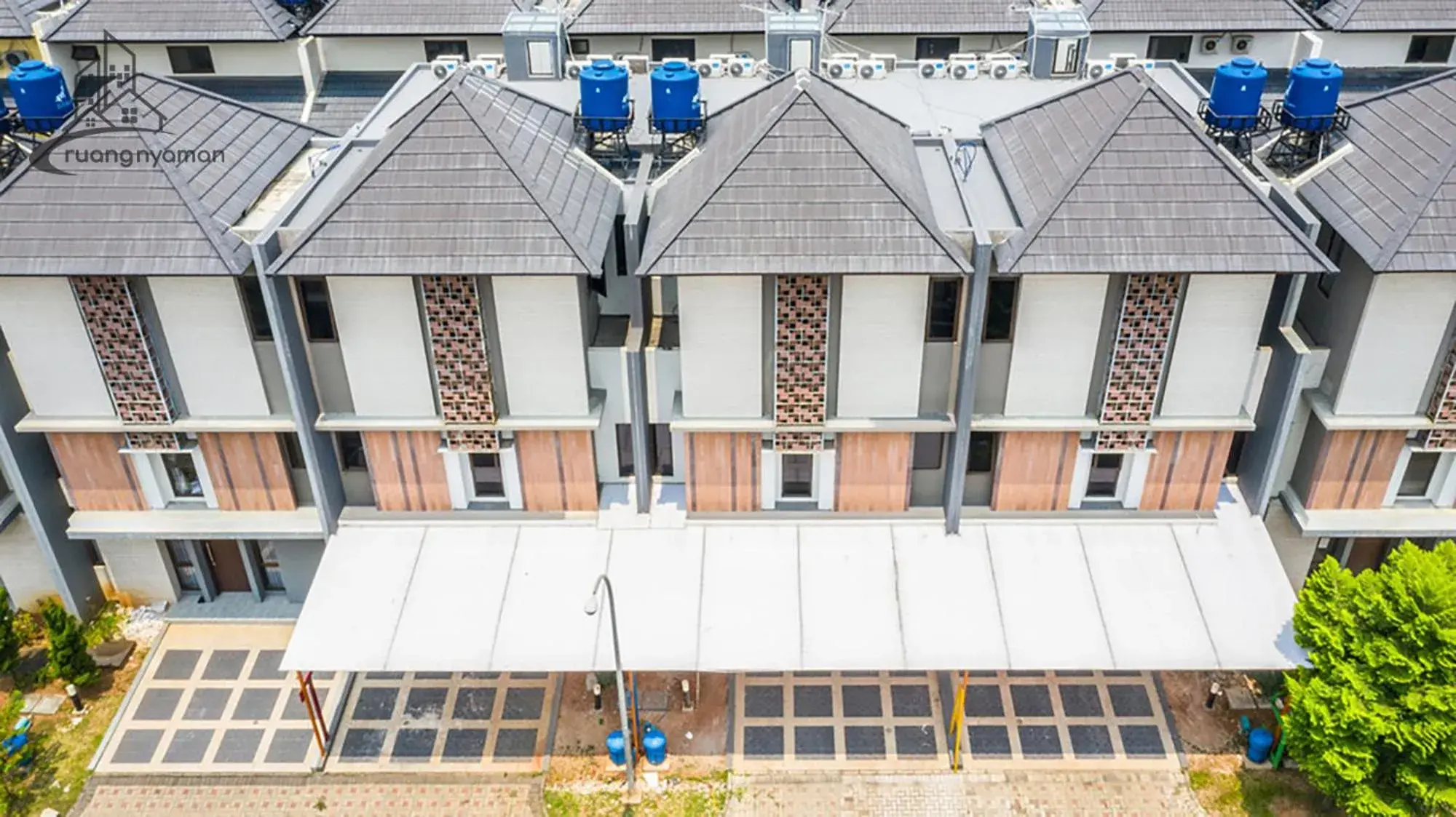 Property building in Regentown Near ICE BSD Property building in Regentown Near ICE BSD