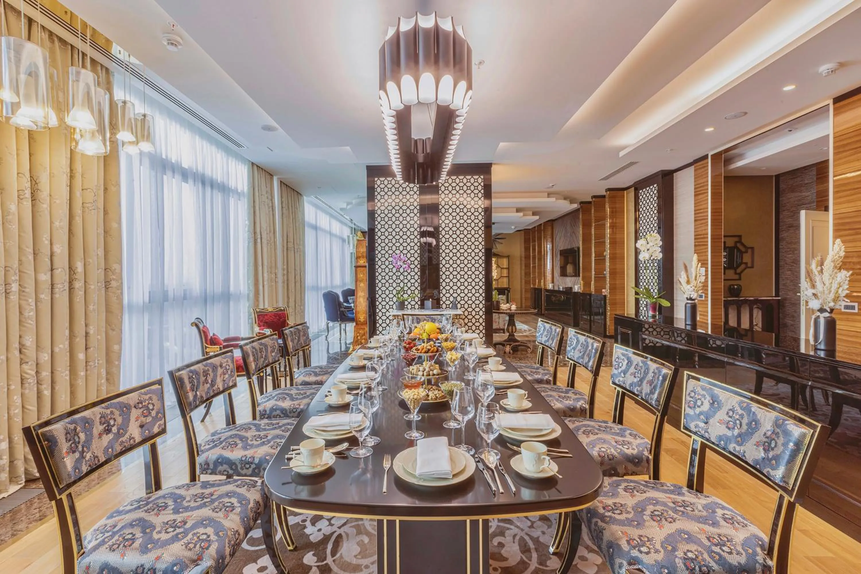 Dining area in Silk Road by Minyoun