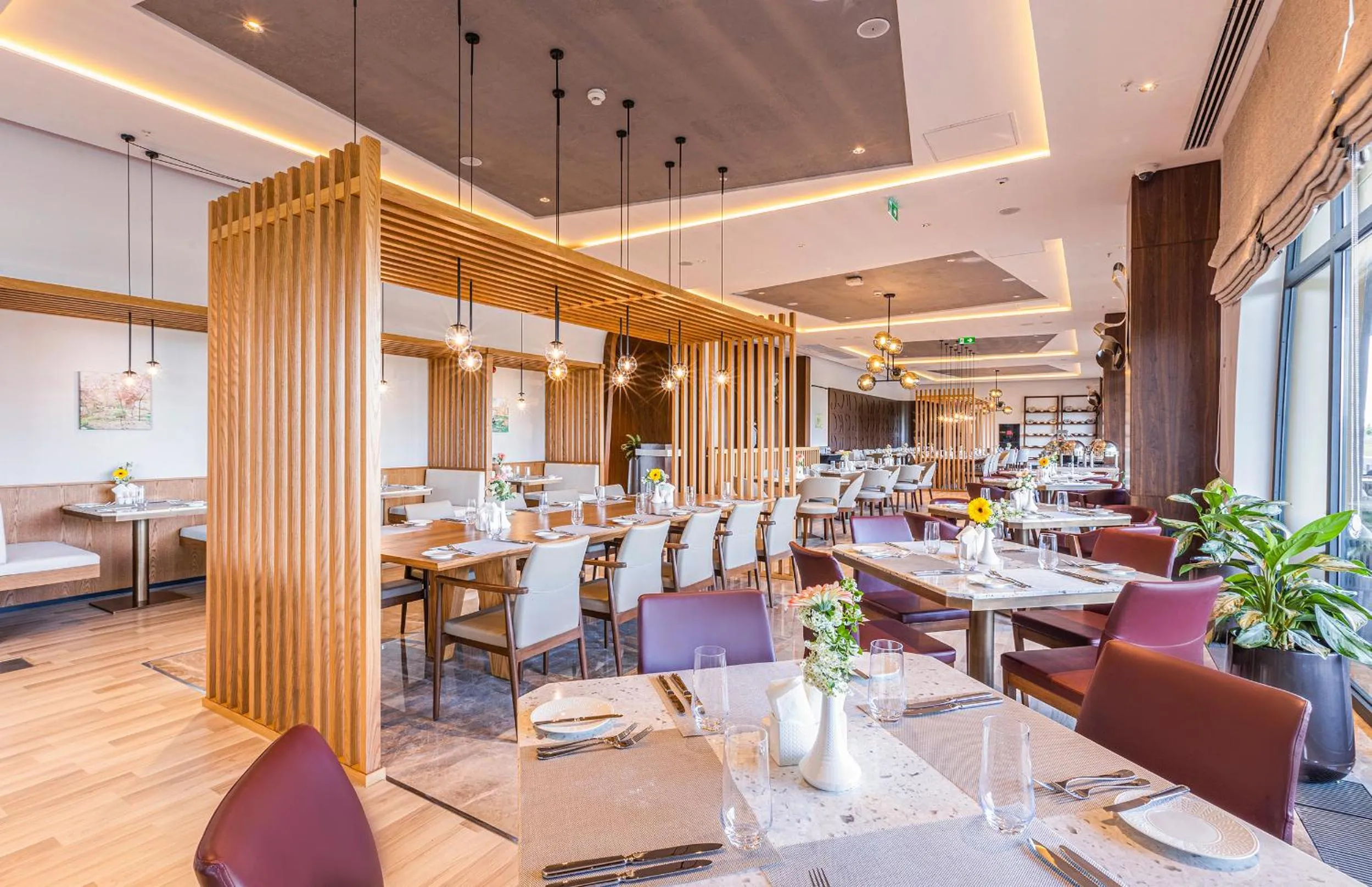 Restaurant/places to eat in Hilton Garden Inn Samarkand Afrosiyob