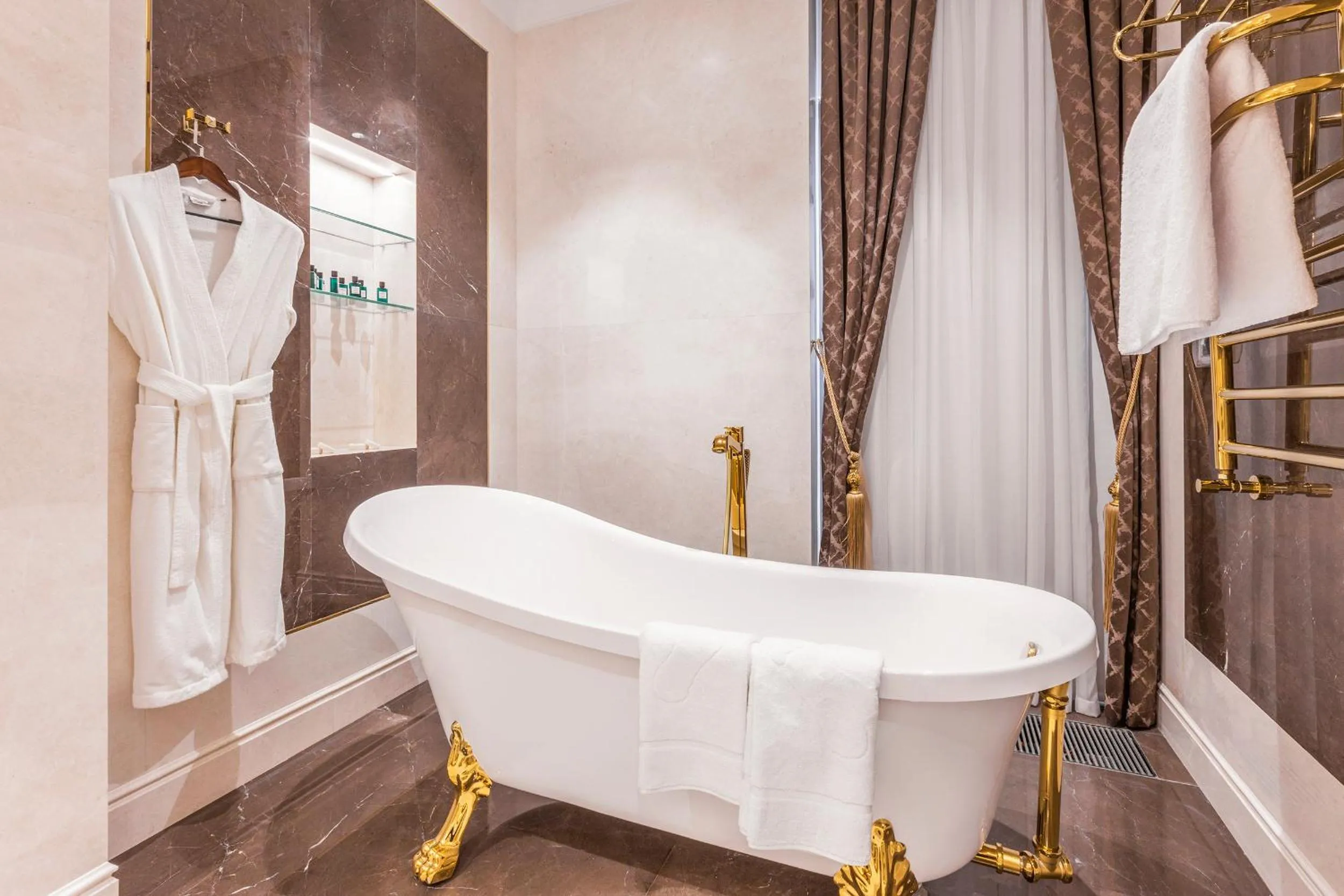 Bath in Hilton Garden Inn Samarkand Afrosiyob