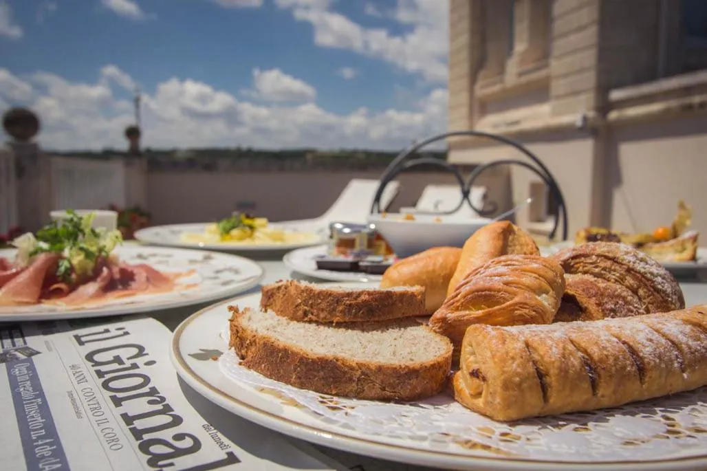 Breakfast in San Tommaso Hotel