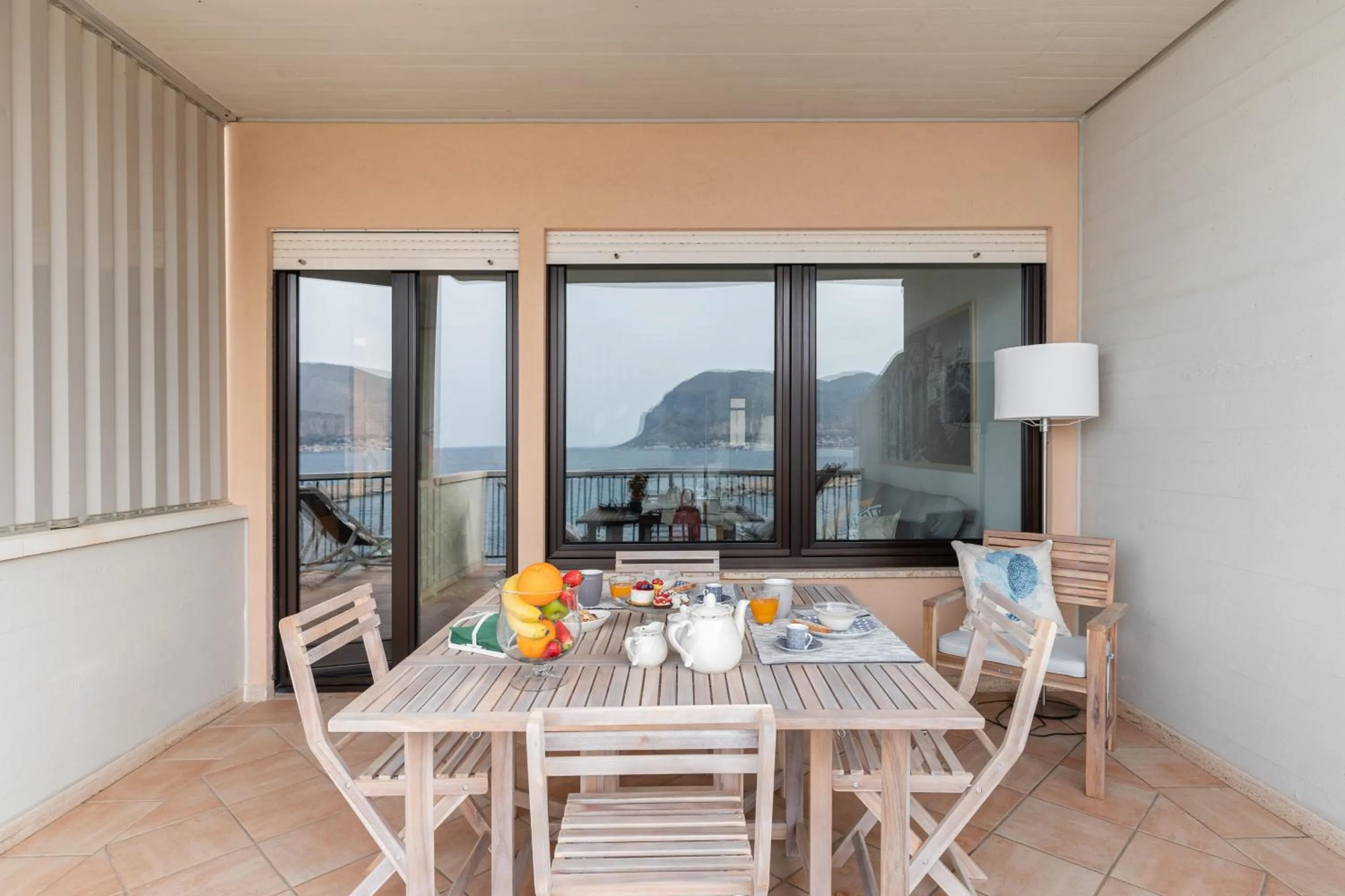 Balcony/Terrace in Mondello in Terrazza by DomuSicily