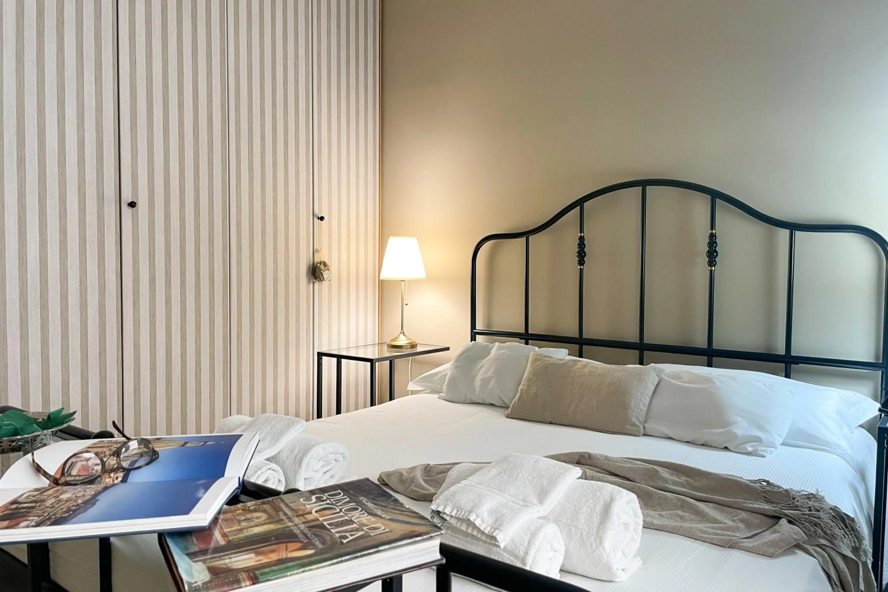 Bed in Mondello in Terrazza by DomuSicily