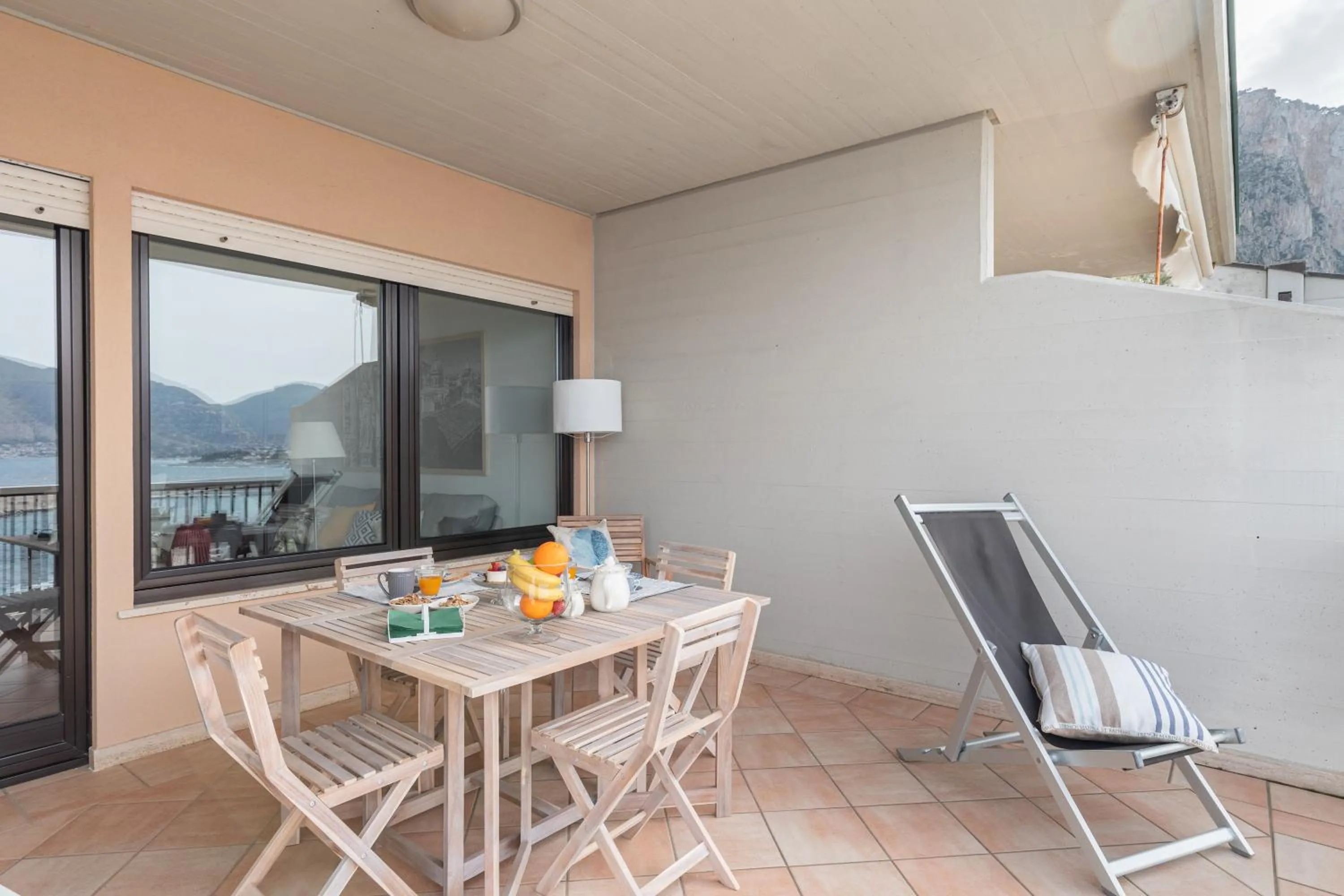 Mondello in Terrazza by DomuSicily