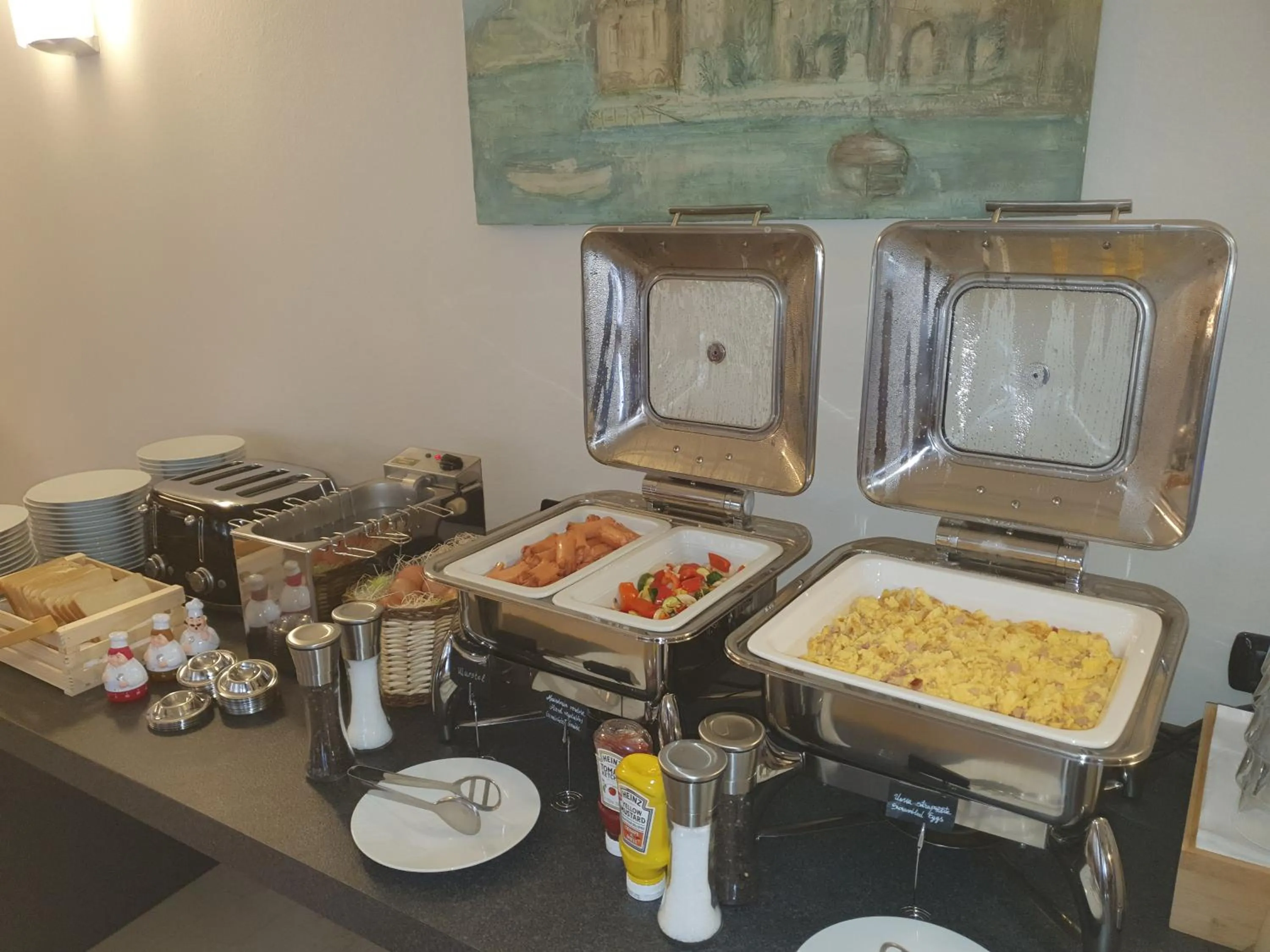 Breakfast in Eco Hotel Benacus