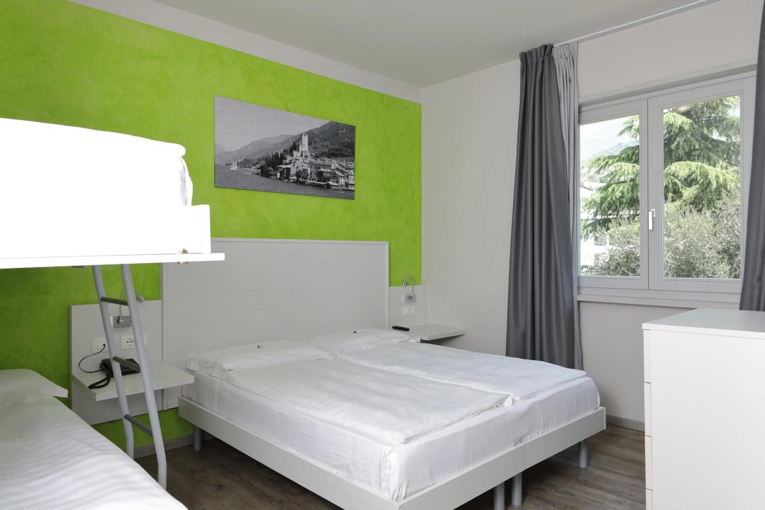 Bedroom, Bed in Eco Hotel Benacus