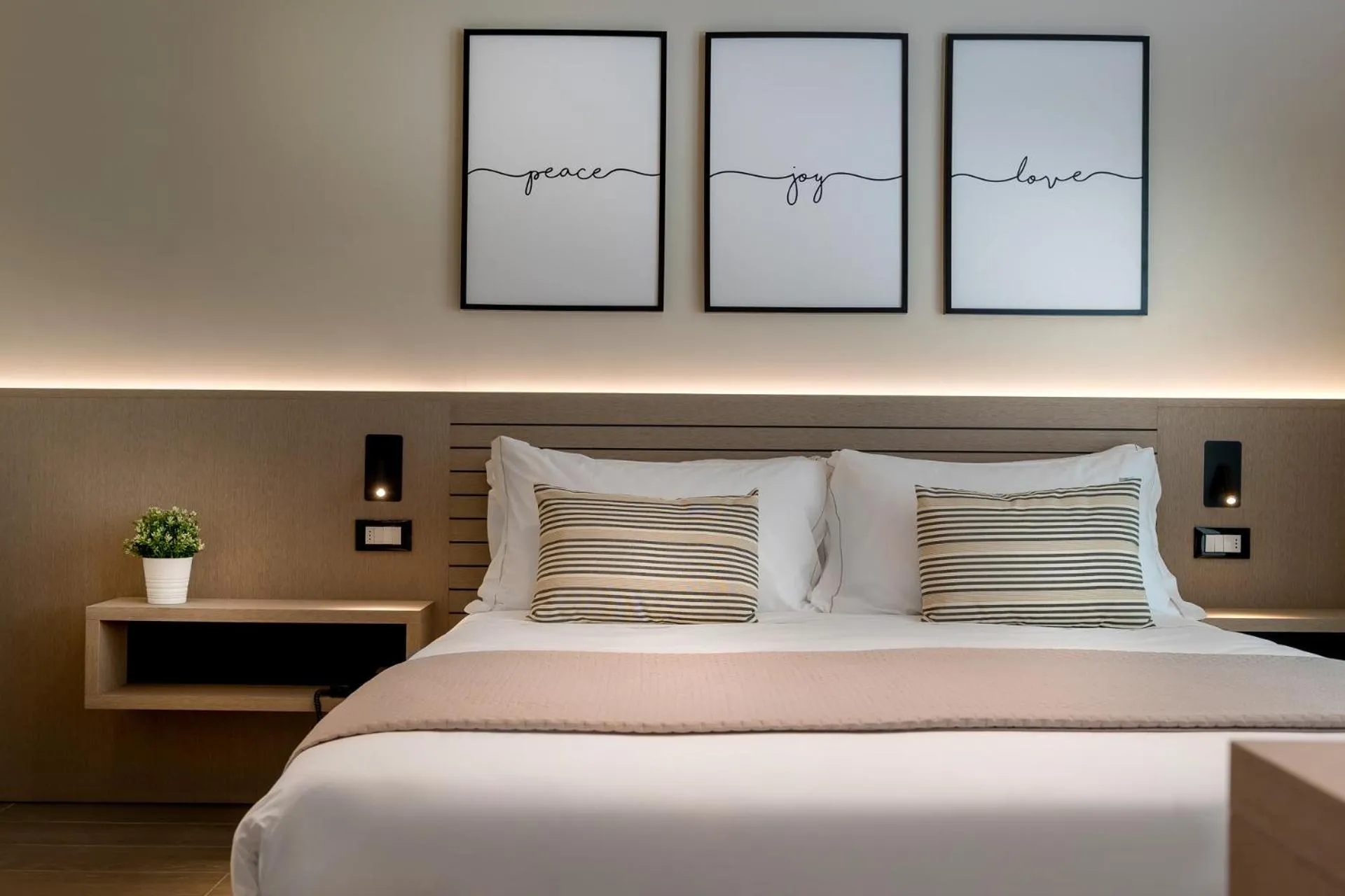 Bedroom, Bed in Hotel San Marco