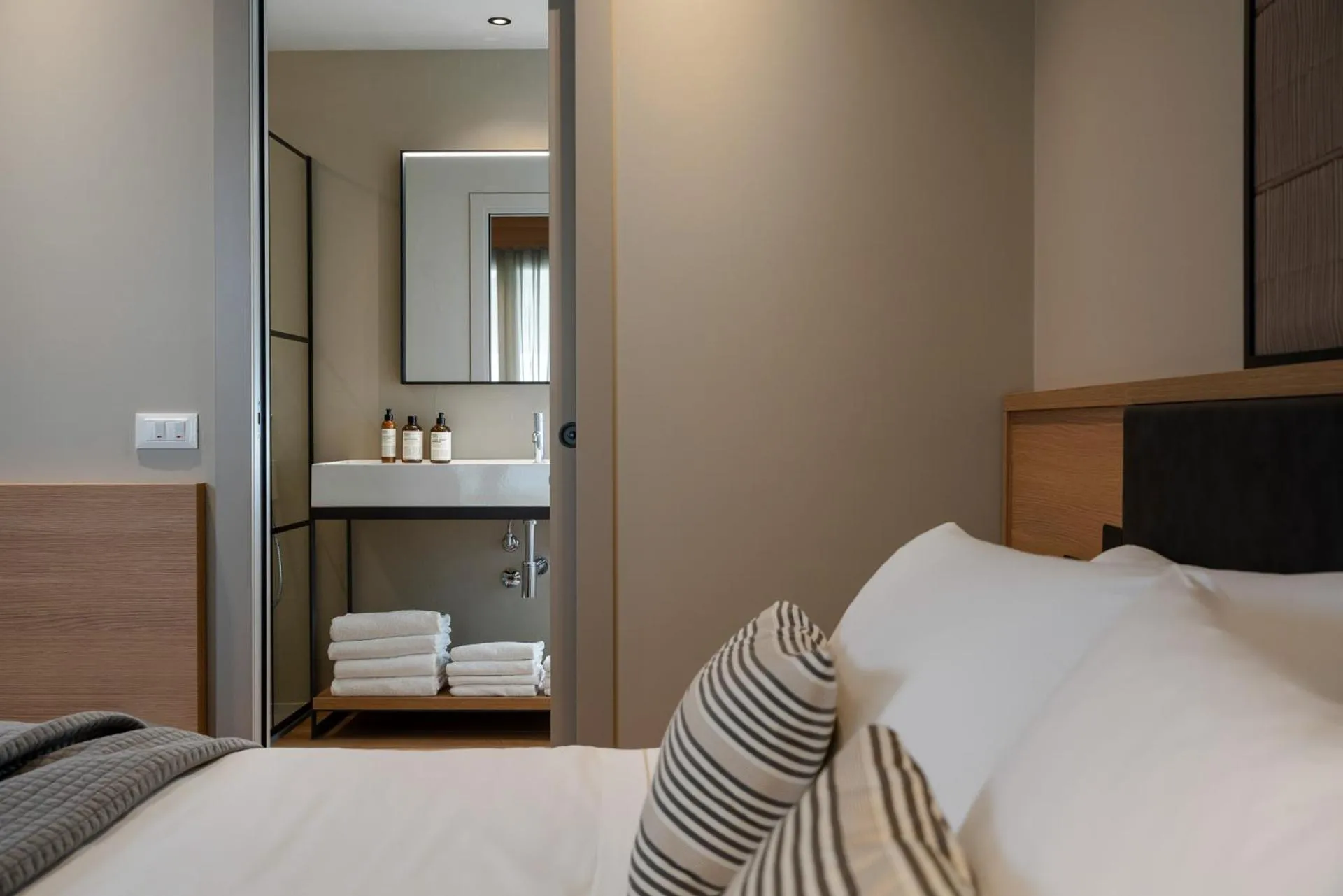 Bathroom, Bed in Hotel San Marco