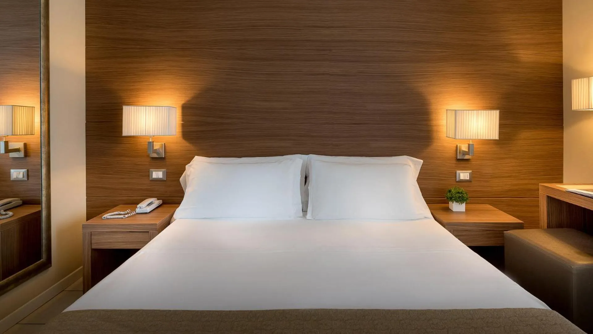 Bedroom, Bed in Hotel San Marco