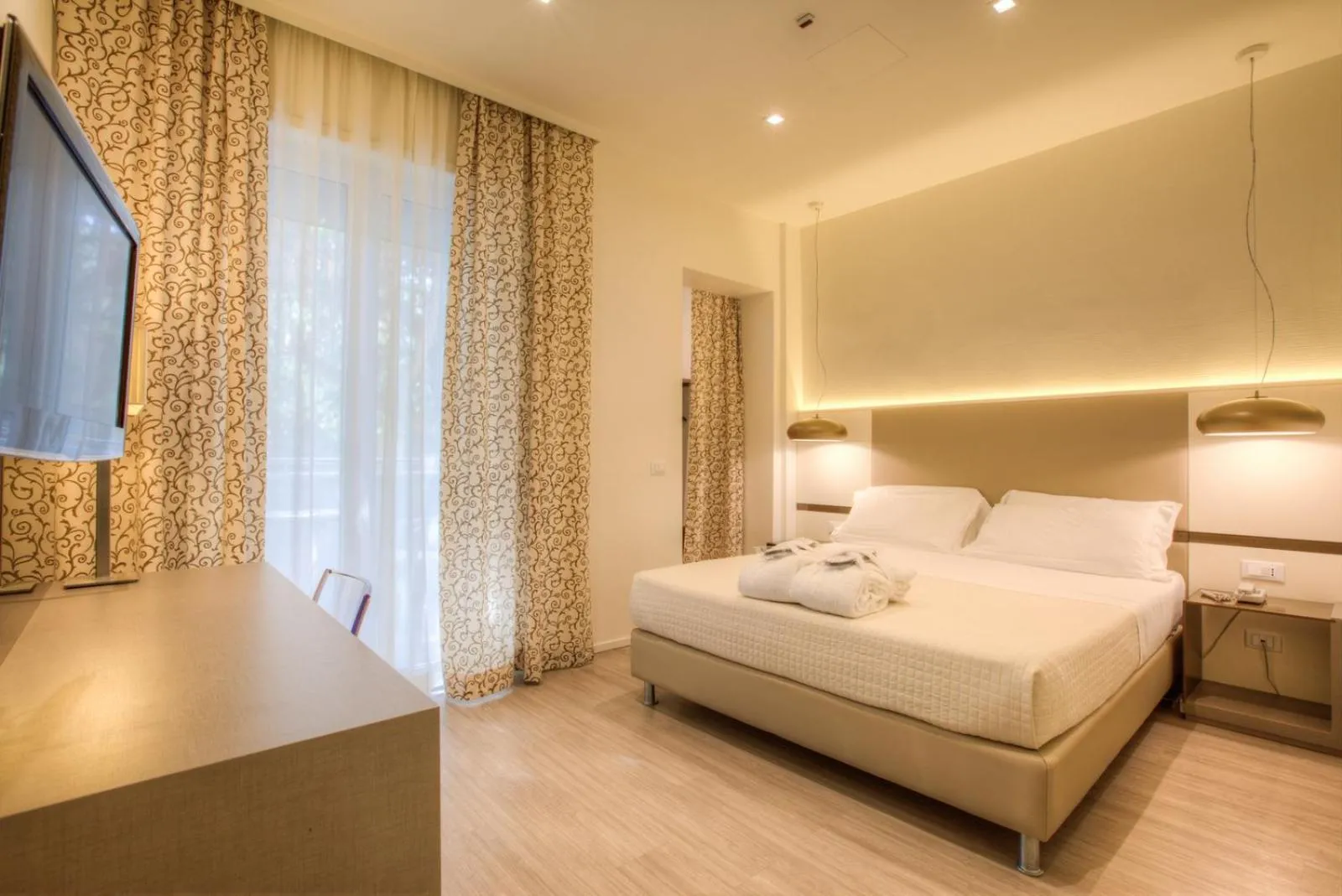 Photo of the whole room, Bed in Hotel San Marco