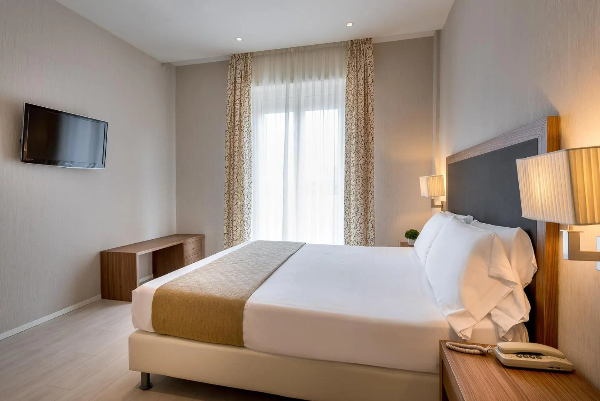 Photo of the whole room, Bed in Hotel San Marco