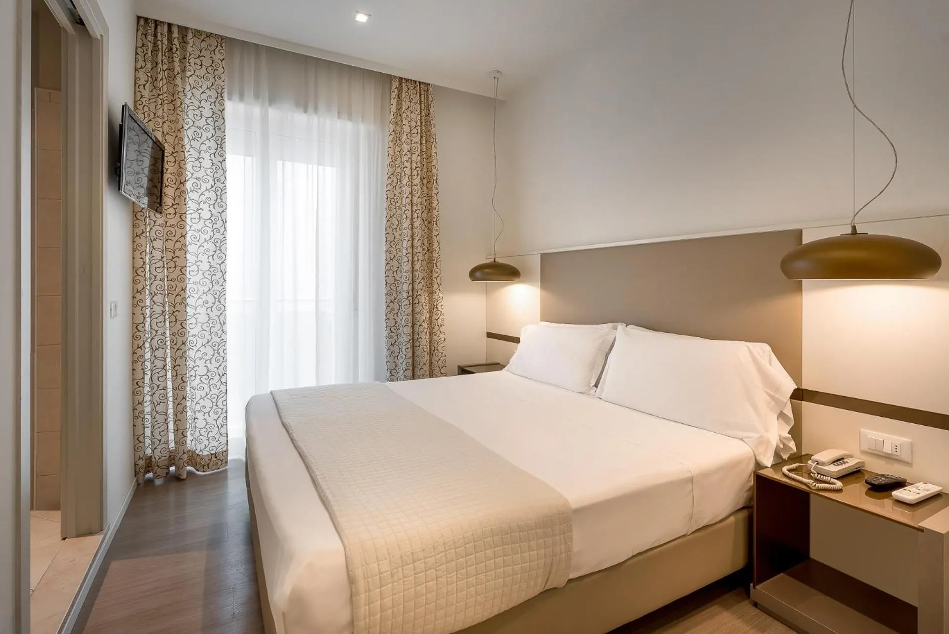 Photo of the whole room, Bed in Hotel San Marco