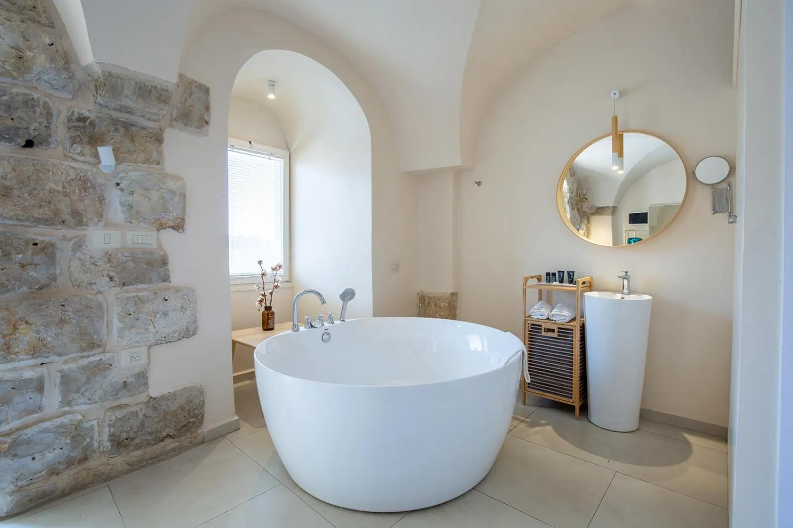 Bath in Lifta Boutique Hotel & Spa