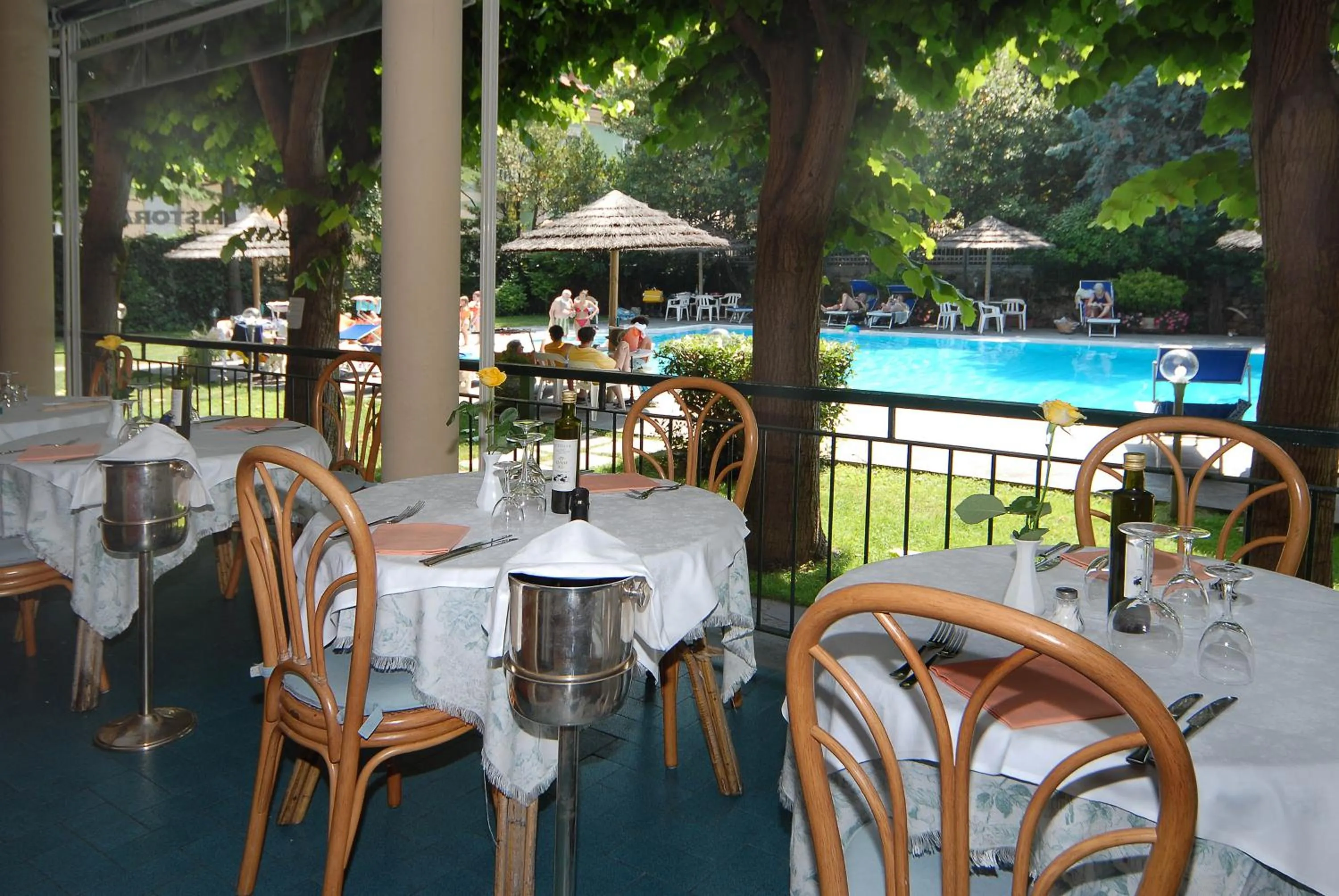Restaurant/places to eat in Hotel Clelia