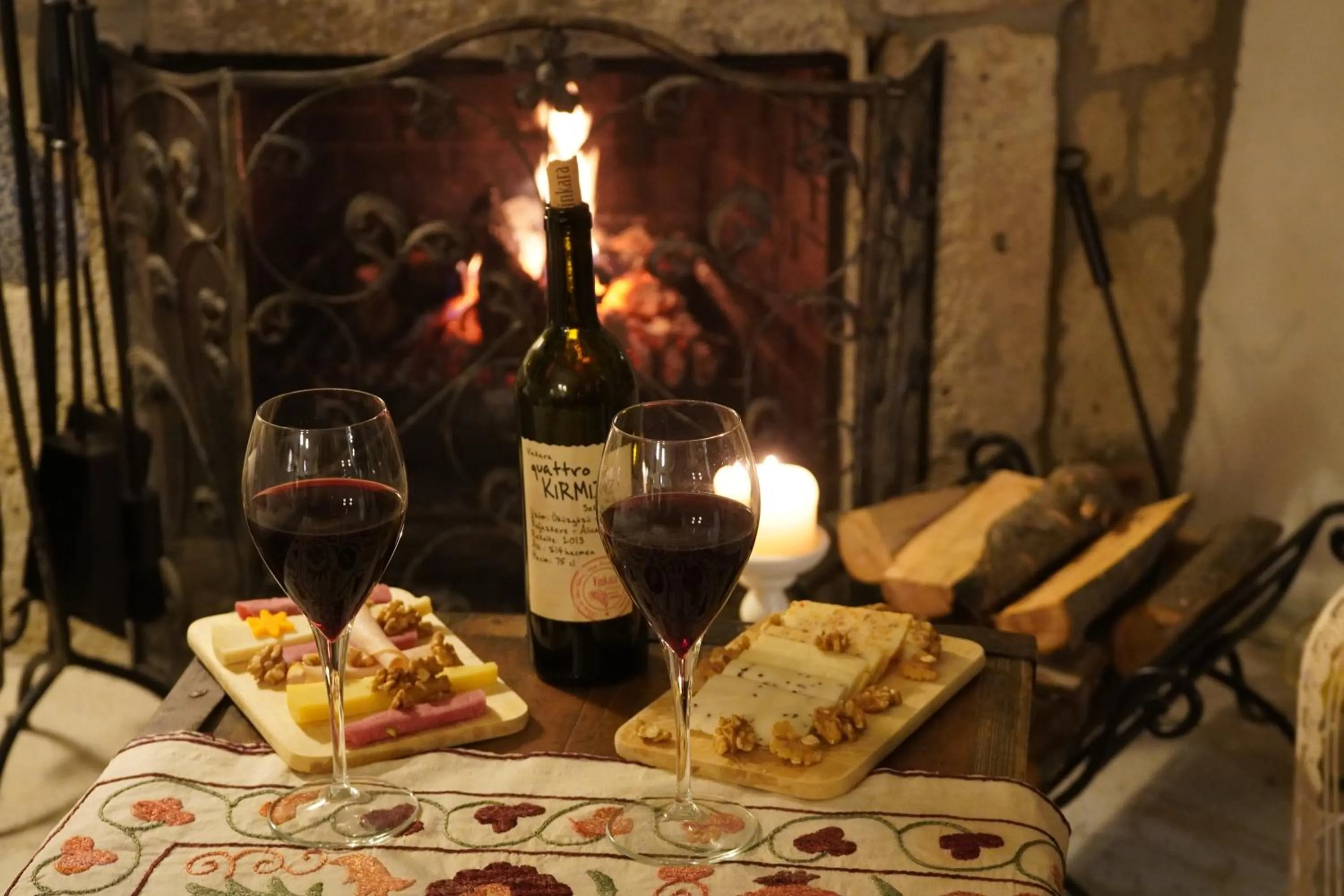 Property building in YUKARI SOKAK VİP BUTİK OTEL