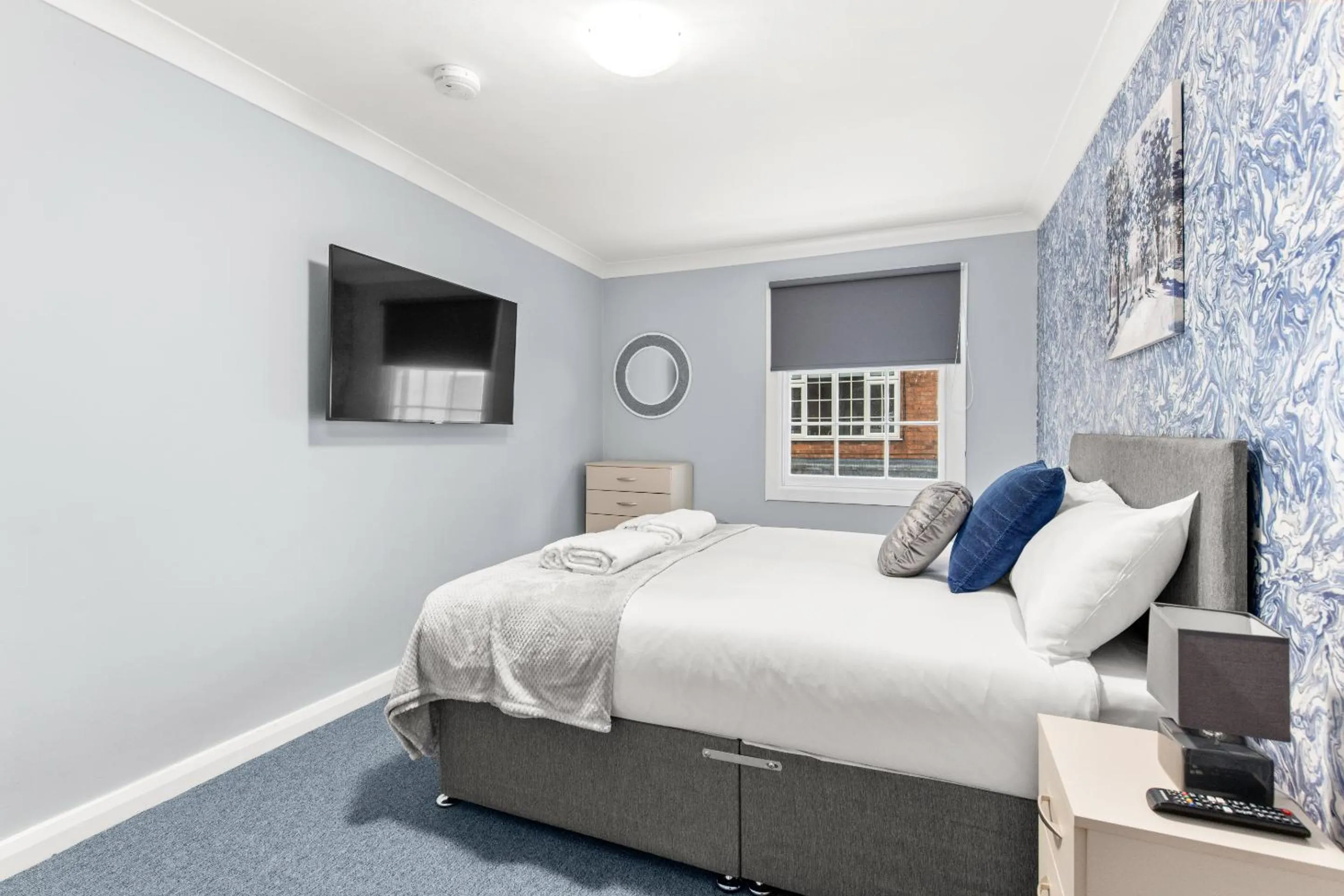 Bedroom, Bed in Town House Rooms