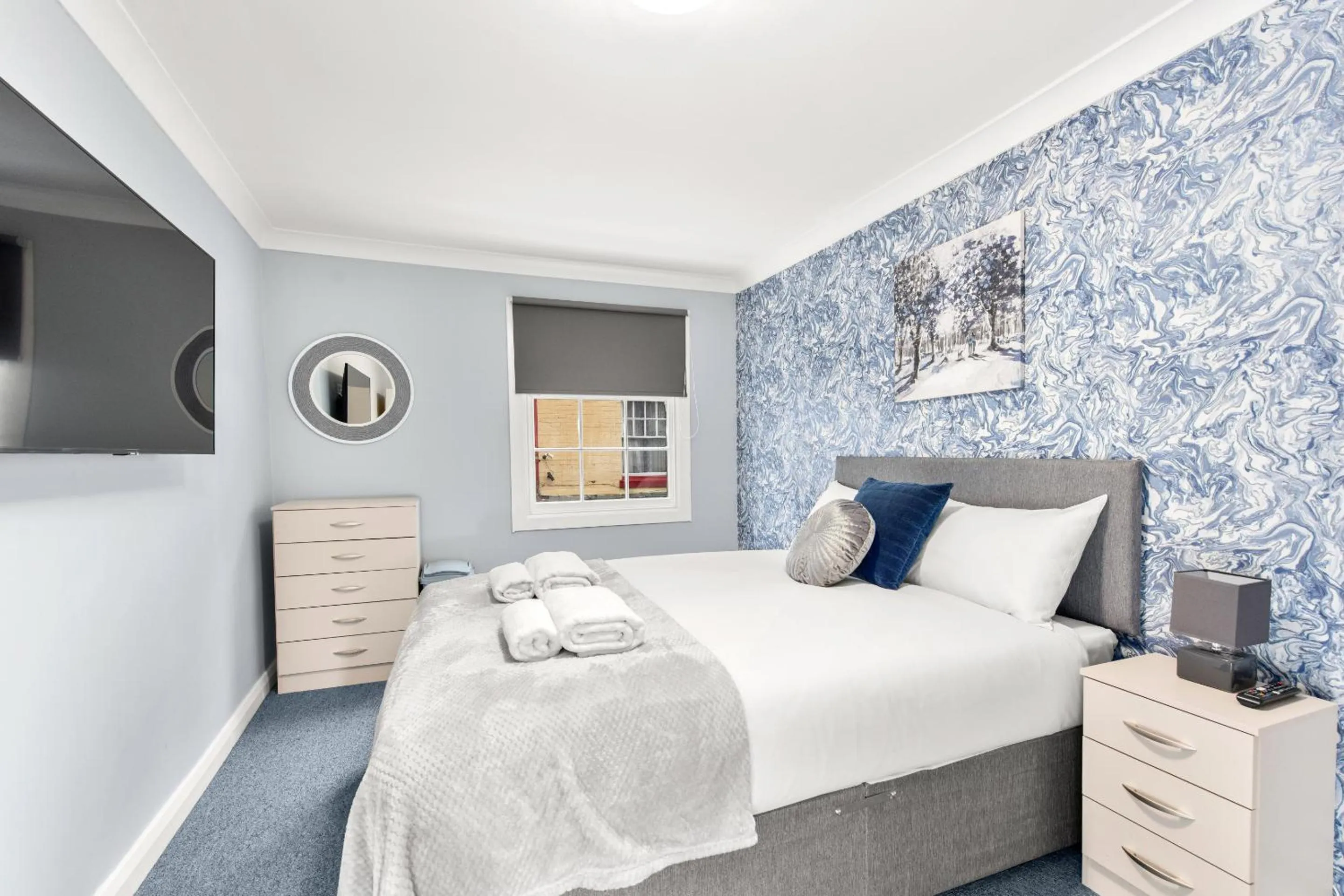 Bedroom, Bed in Town House Rooms