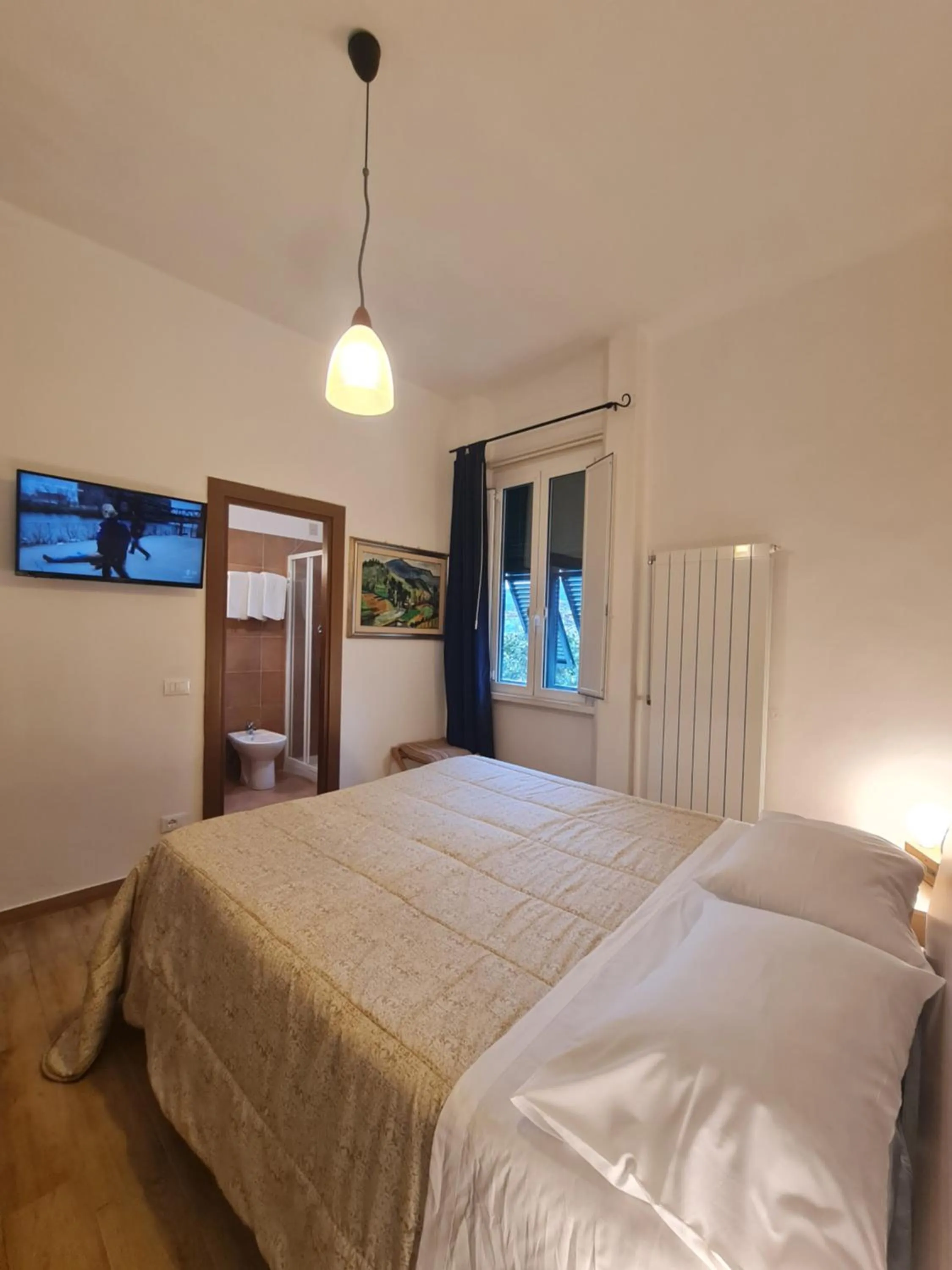 Bedroom, Bed in Albergo Genio