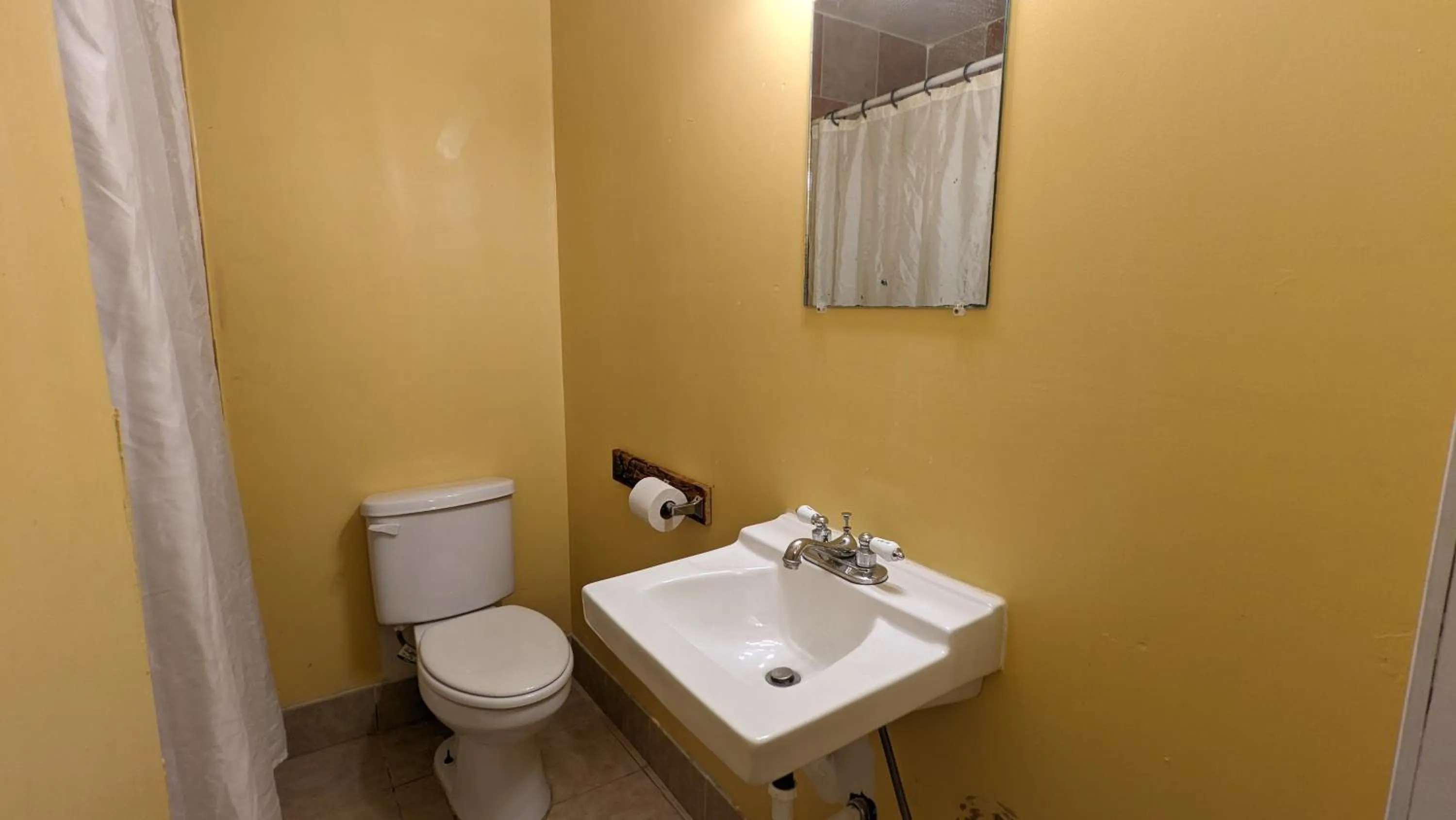 Bathroom in Canadian Inn