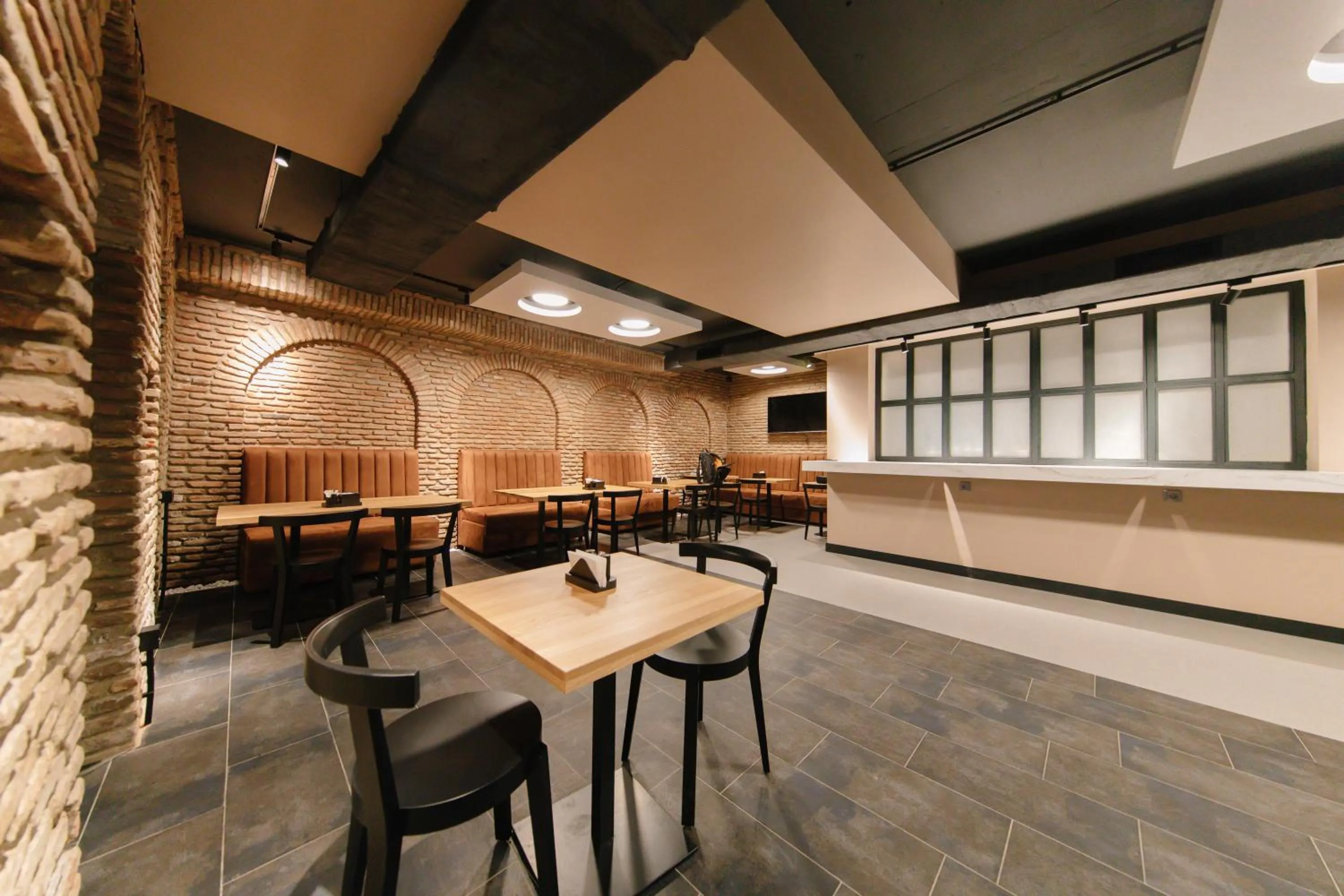 Restaurant/places to eat in STROFI Boutique Hotel