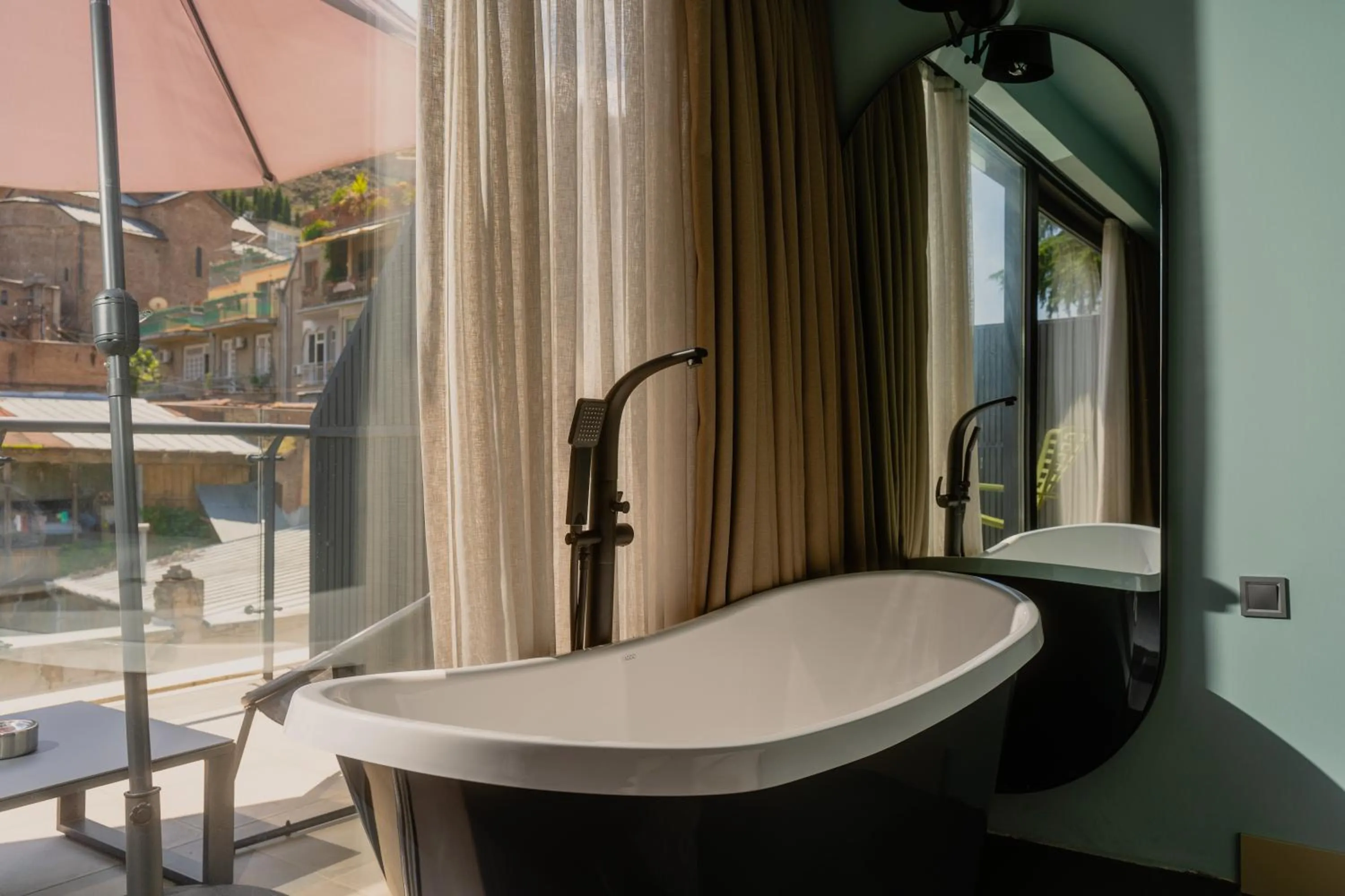 Bath in STROFI Boutique Hotel