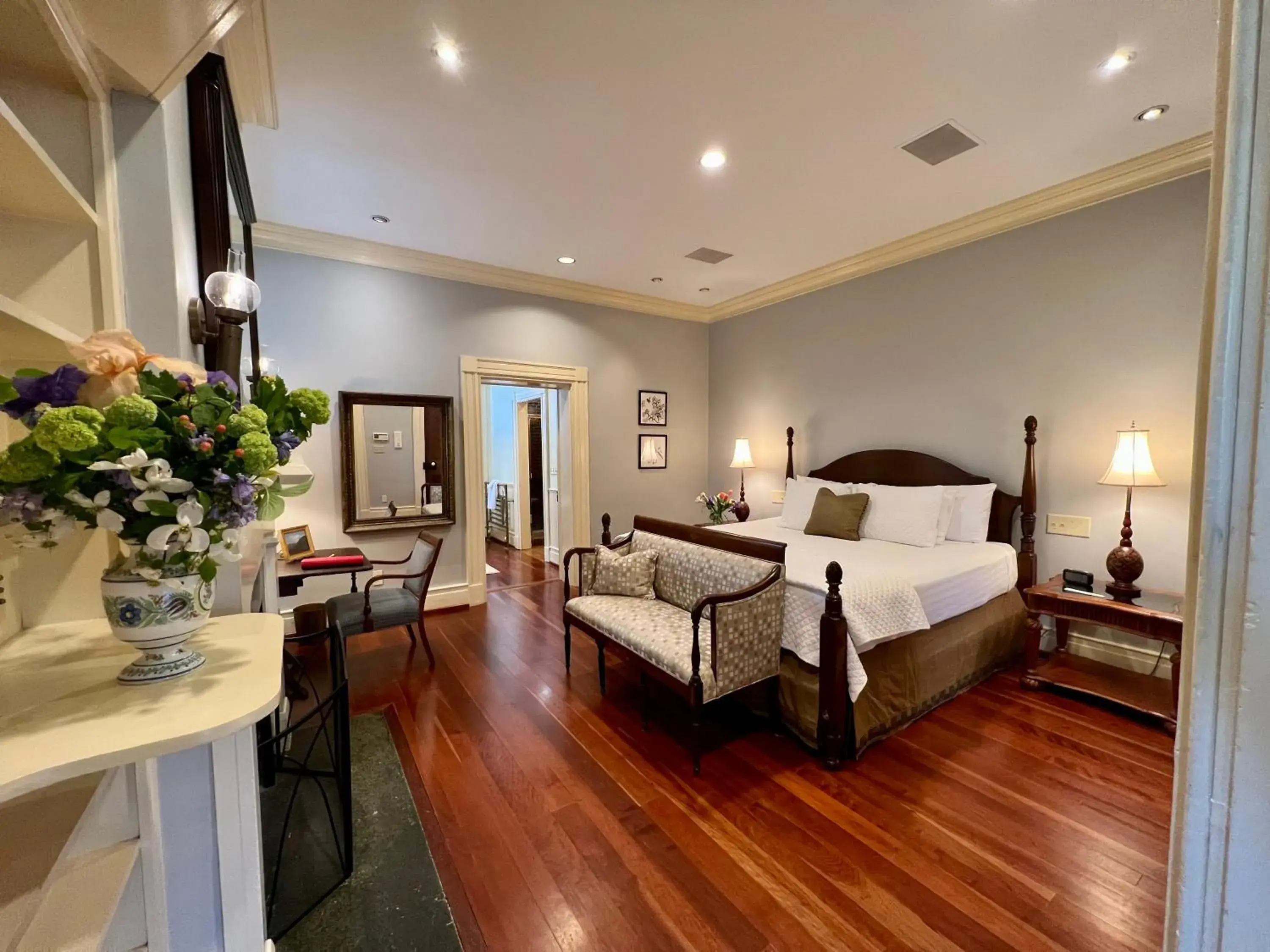 Superior King Room in Stonegate Superior King Room in Stonegate