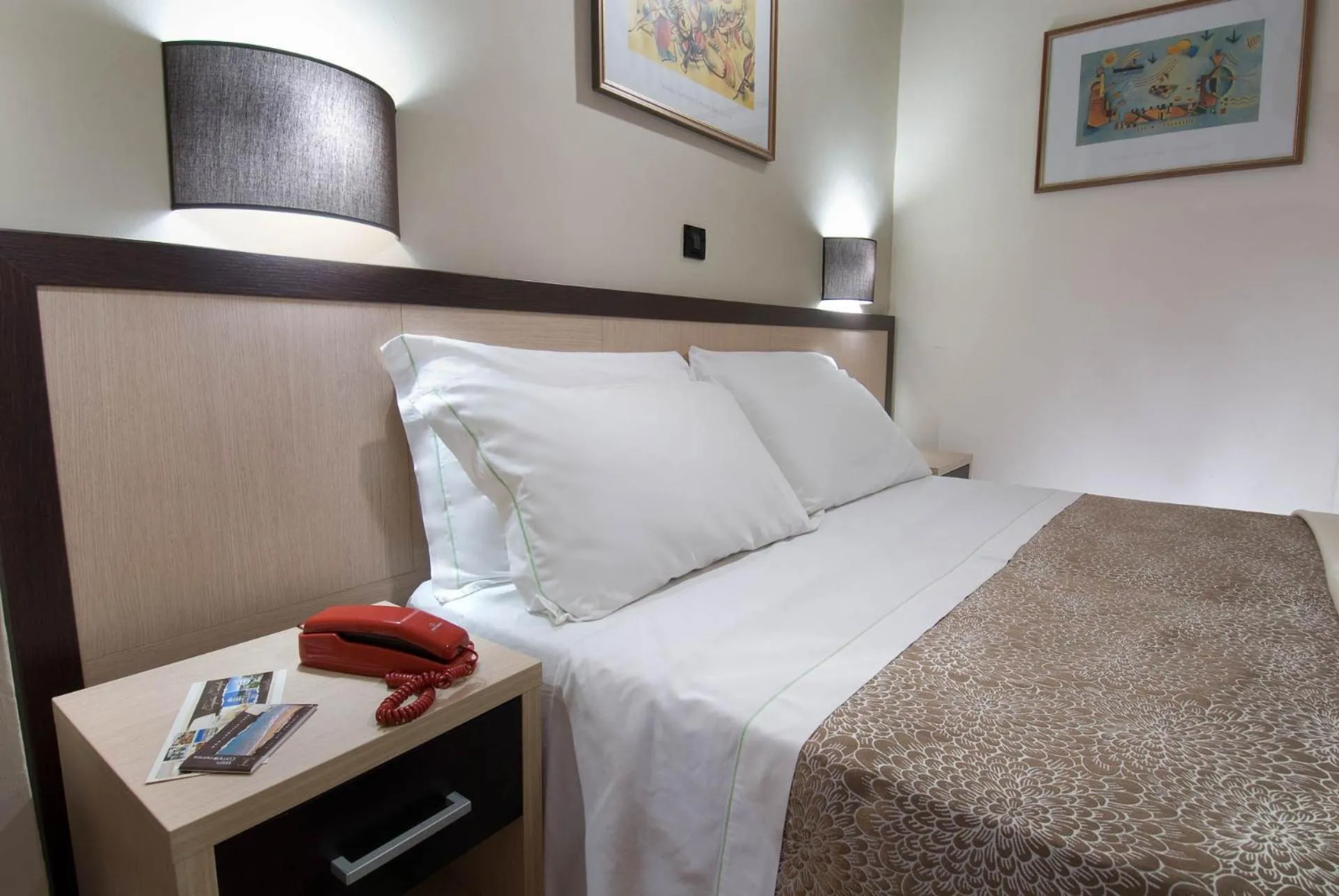 Decorative detail, Bed in Hotel Conchiglia