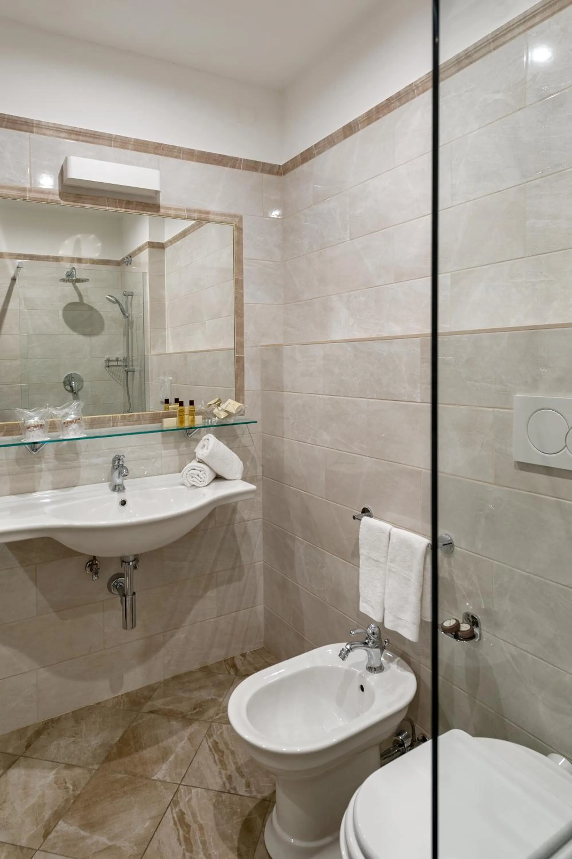 Bathroom in Hotel Posta