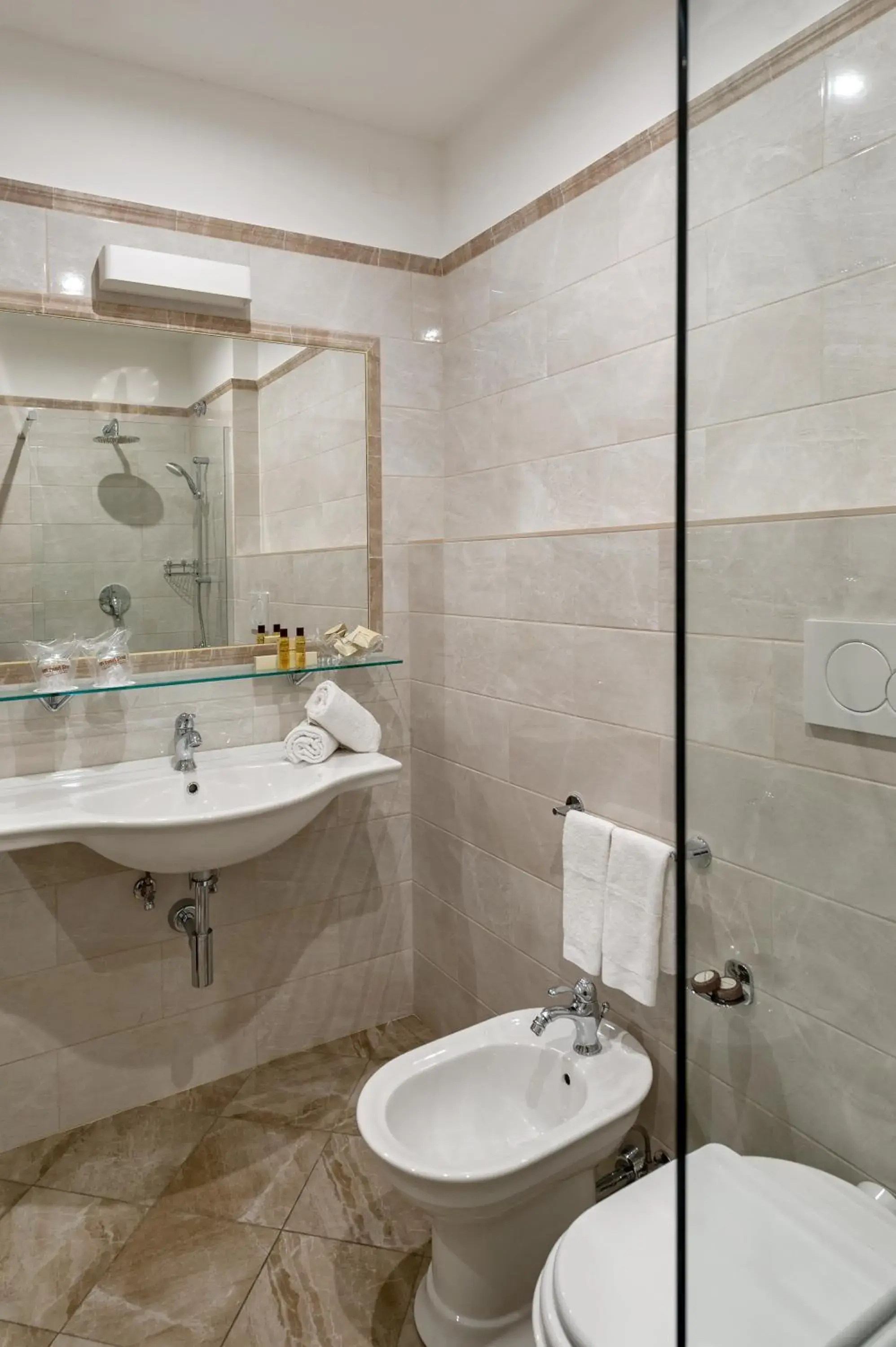 Junior Suite in Hotel Posta Junior Suite in Hotel Posta