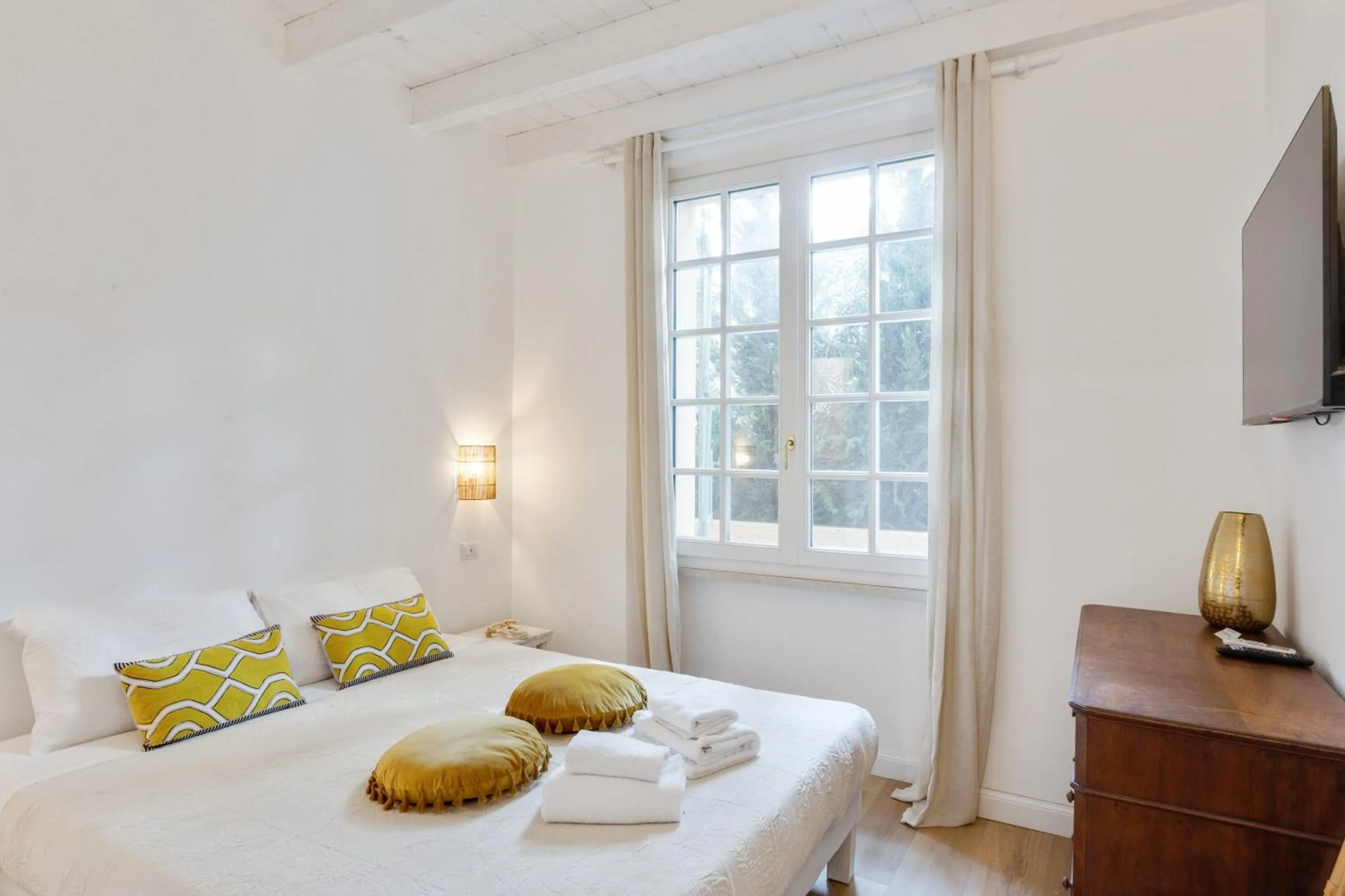 Bed in Maison d'Orange - La Pinede