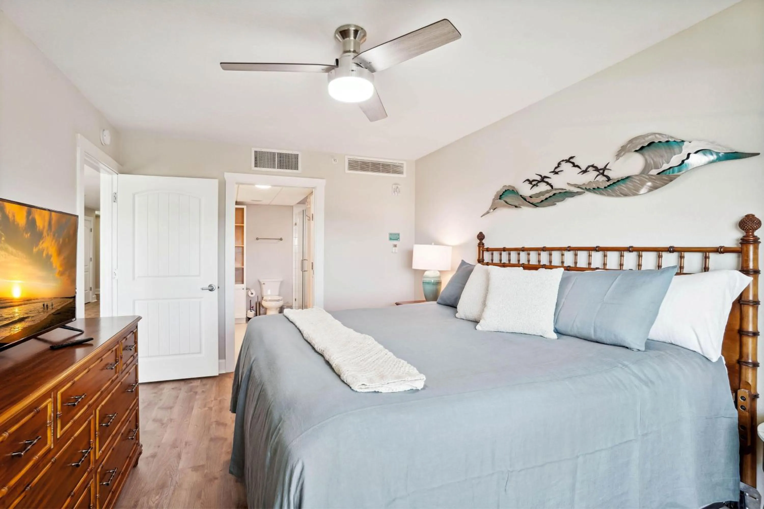 Bed in Harbourside 7718- Premier