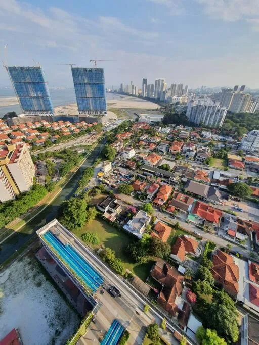 THE LANDMARK BY KATANA New 3BR Grand Seaview Homestay at Gurney 无敌海景三房套房