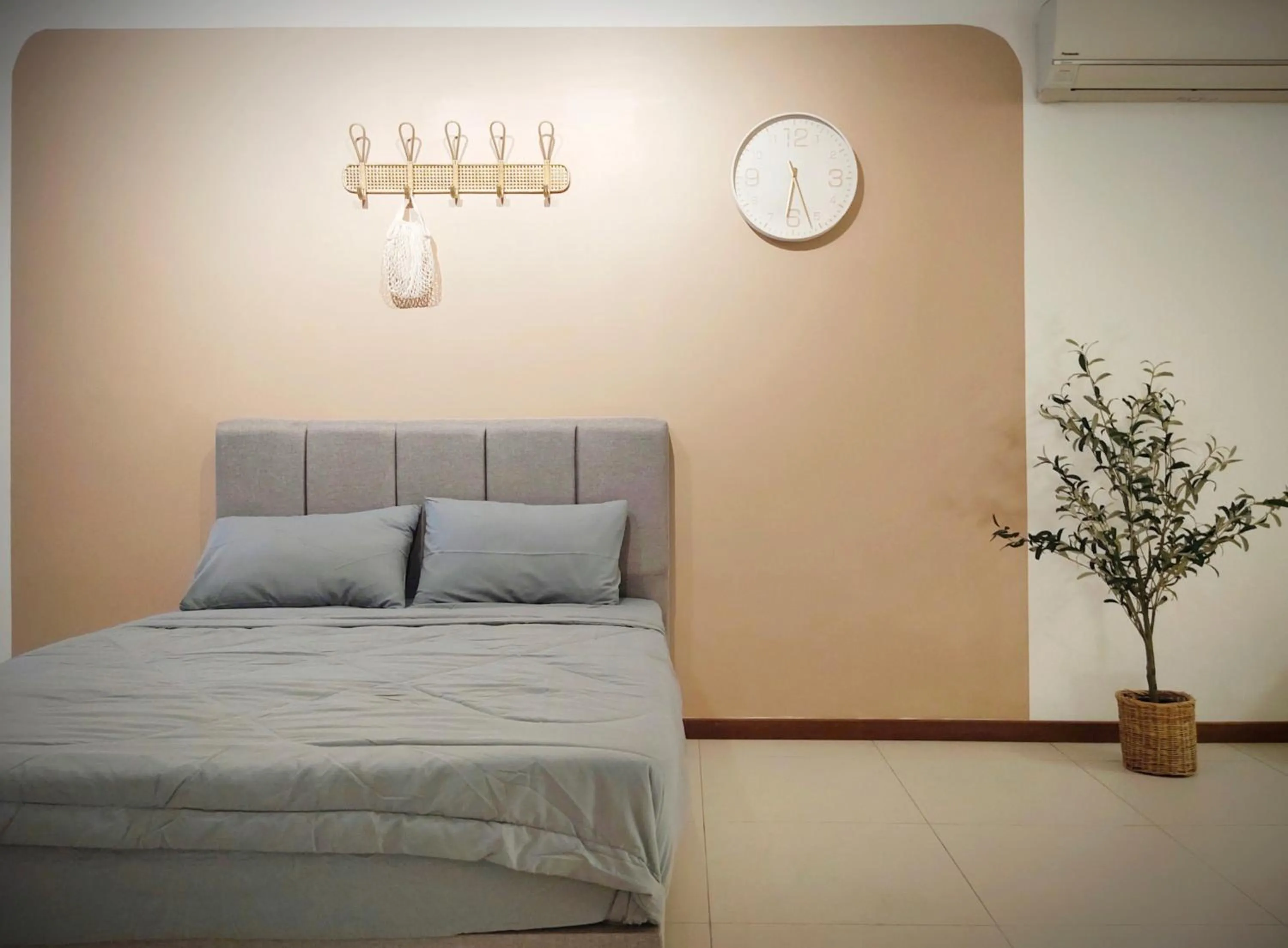 Bed in THE LANDMARK BY KATANA New 3BR Grand Seaview Homestay at Gurney 无敌海景三房套房