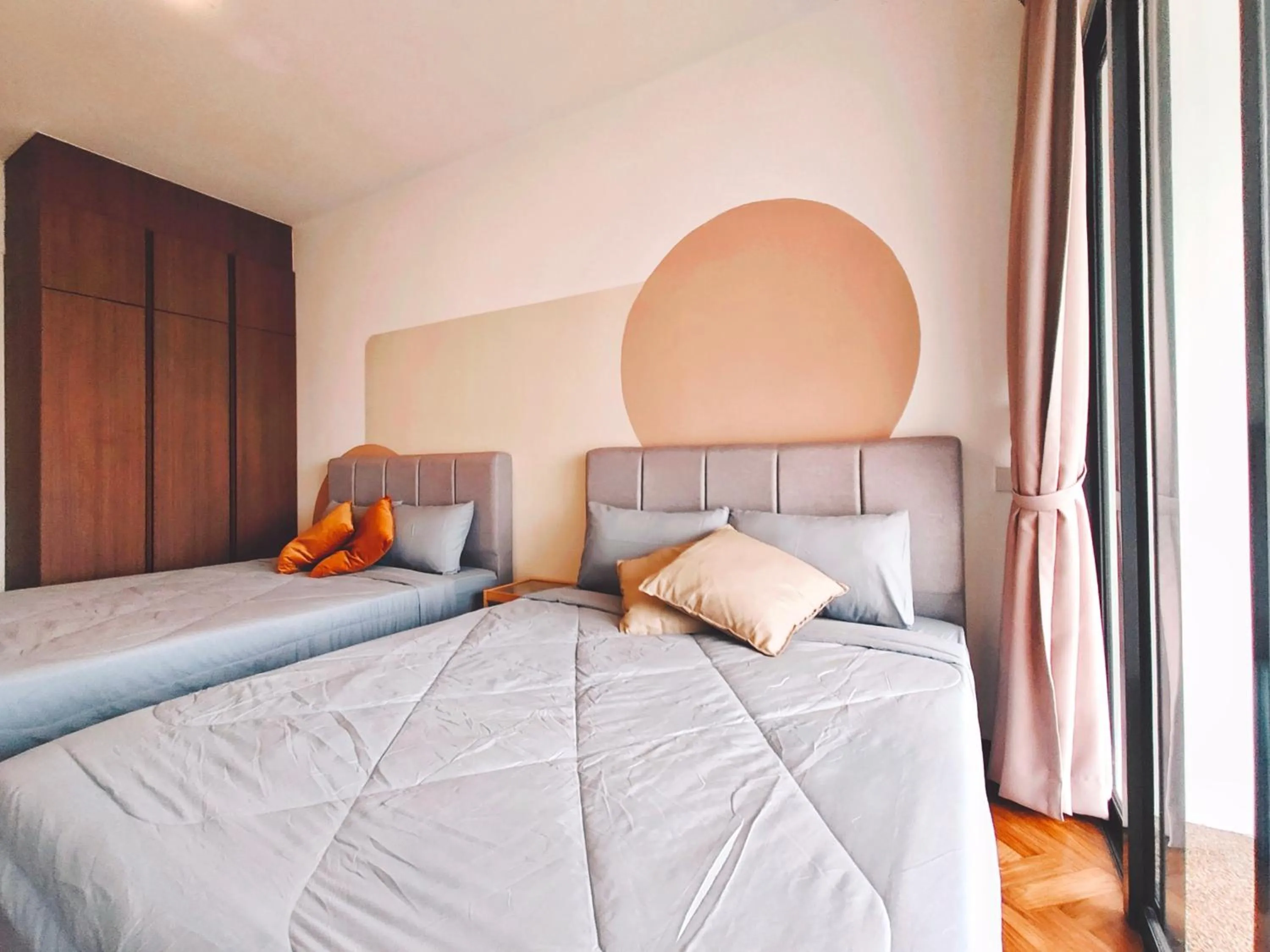 Bed in THE LANDMARK BY KATANA New 3BR Grand Seaview Homestay at Gurney 无敌海景三房套房