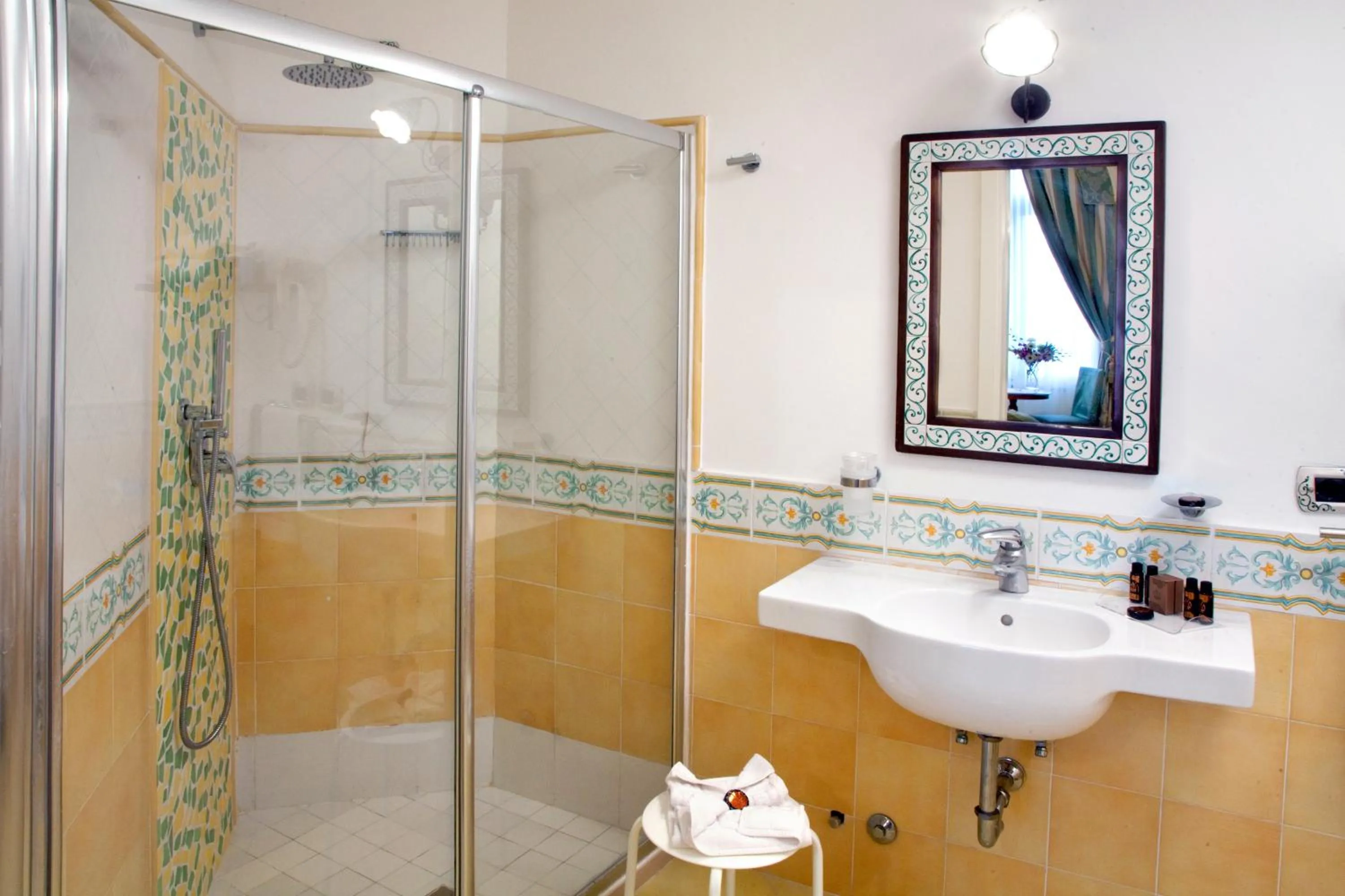 Bathroom in Hotel L'Antico Convitto