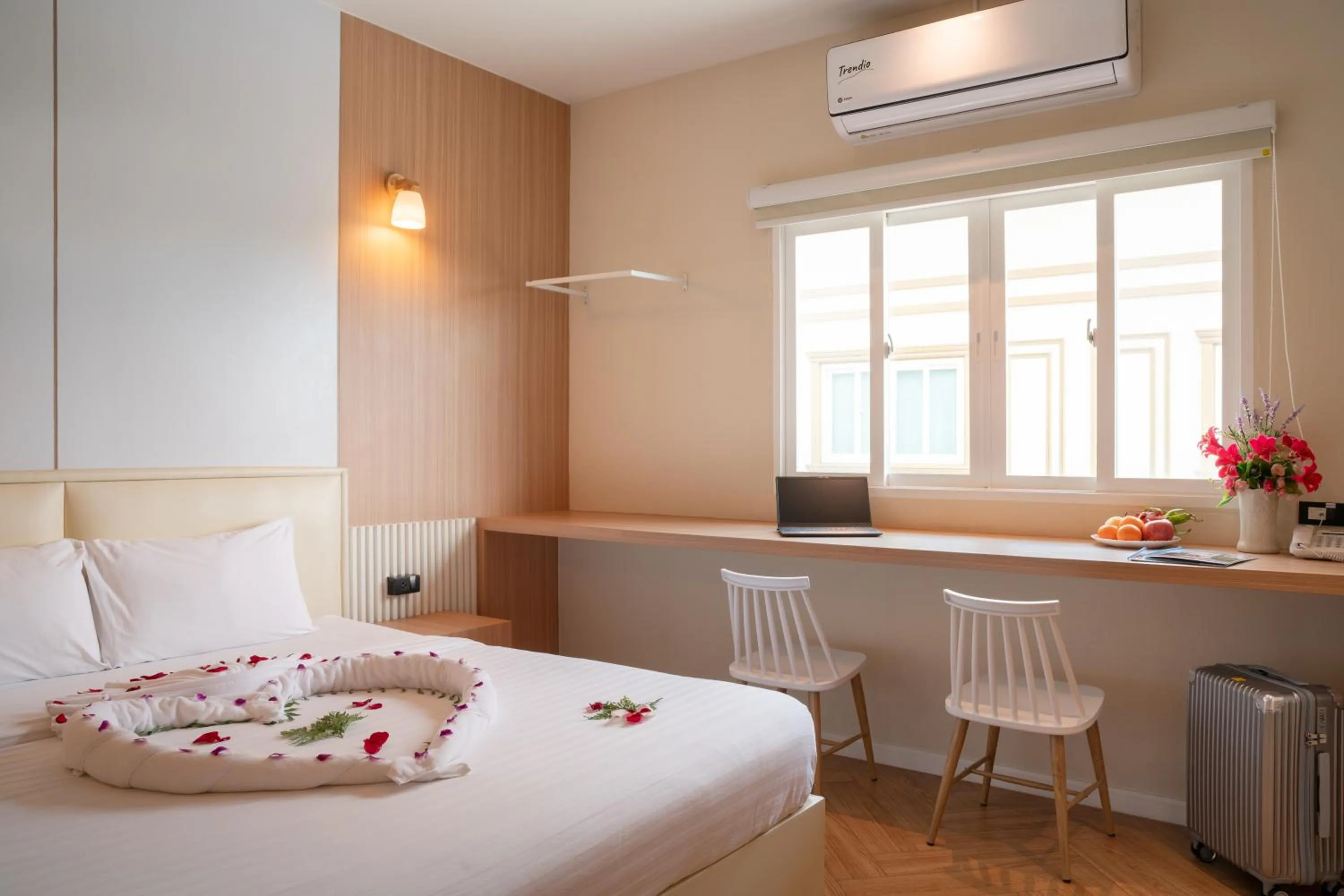 Bedroom, Bed in Grandbangsaray