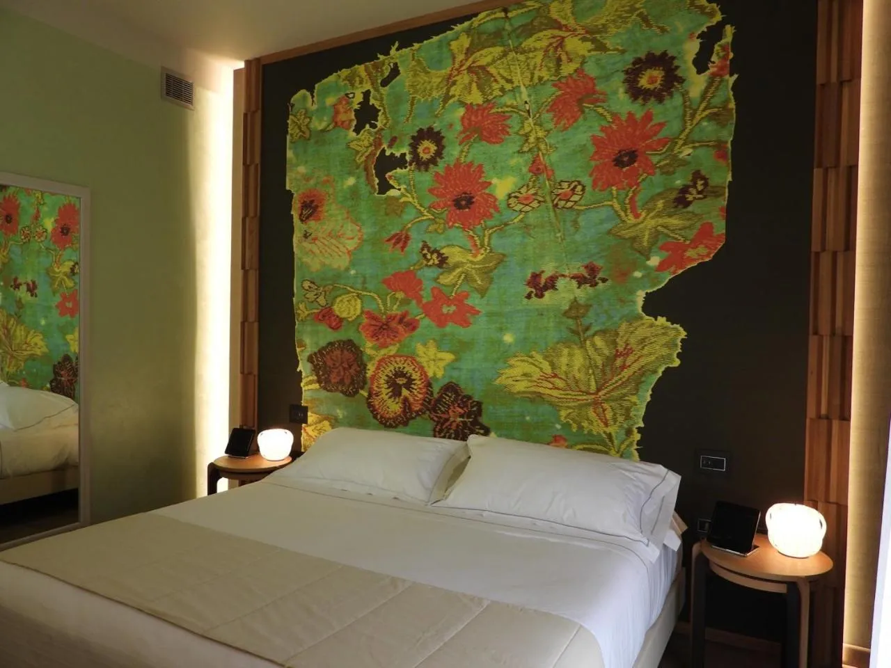 Photo of the whole room, Bed in Hotel Firenze