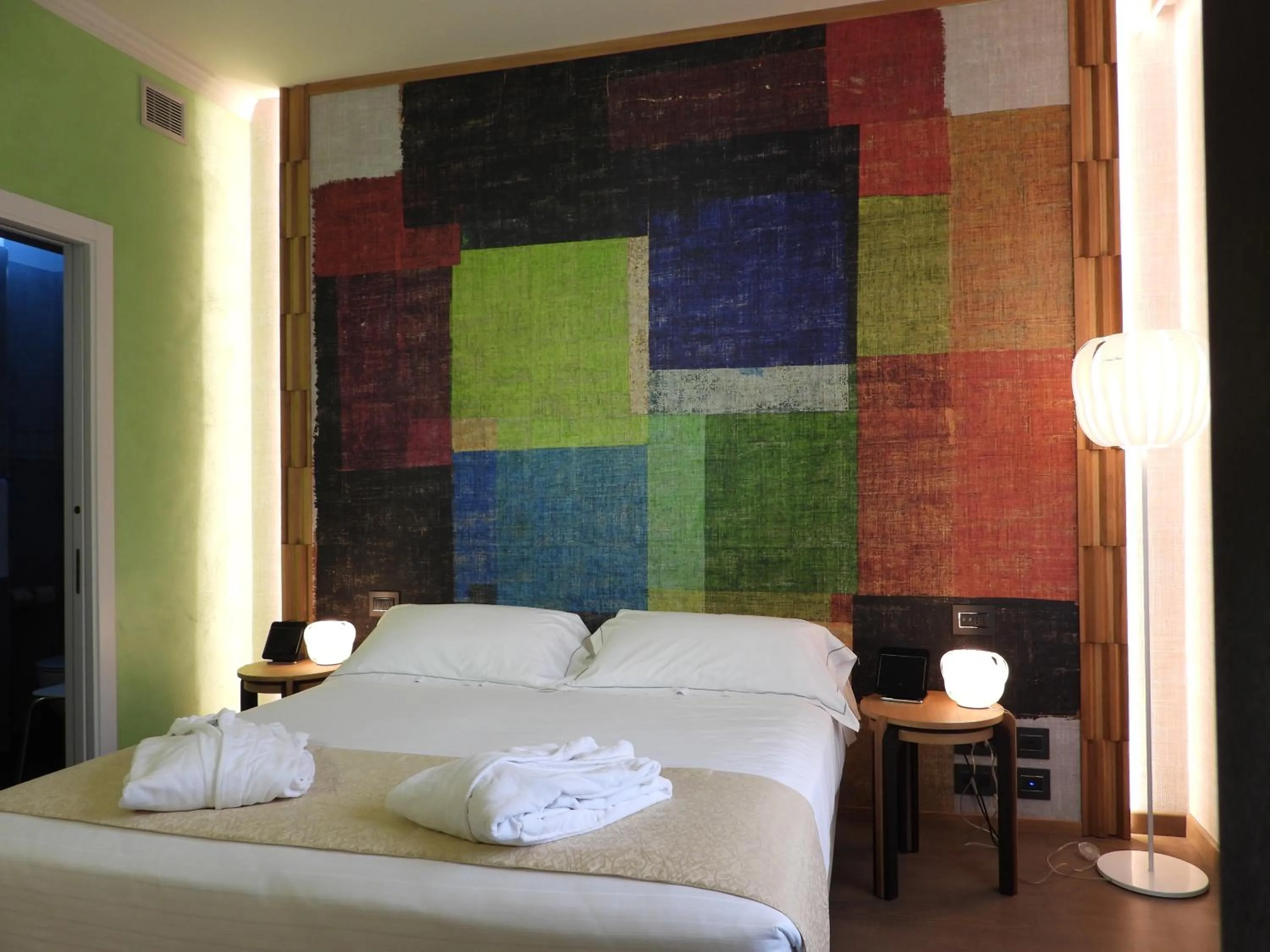 Photo of the whole room, Bed in Hotel Firenze