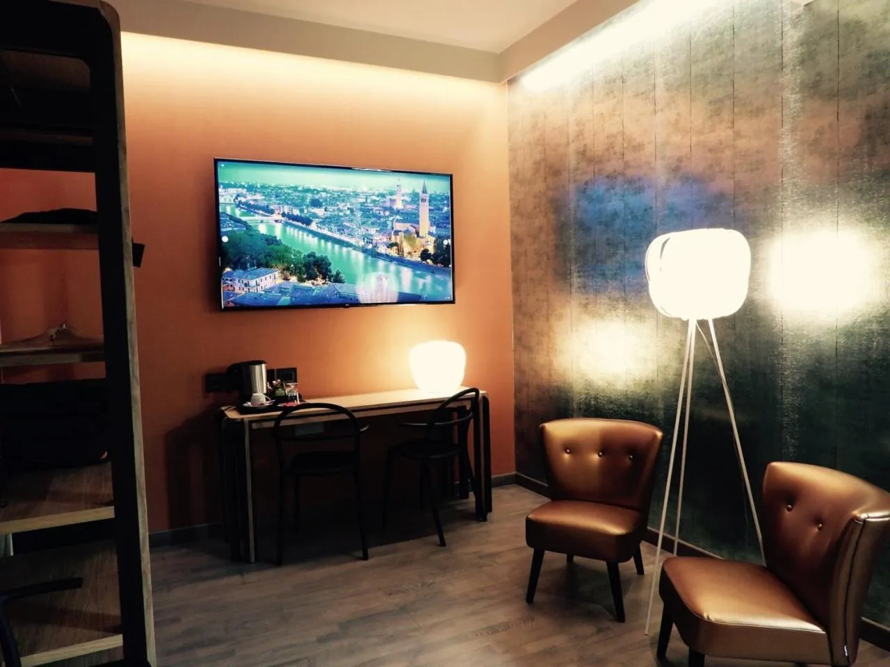 Seating area in Hotel Firenze