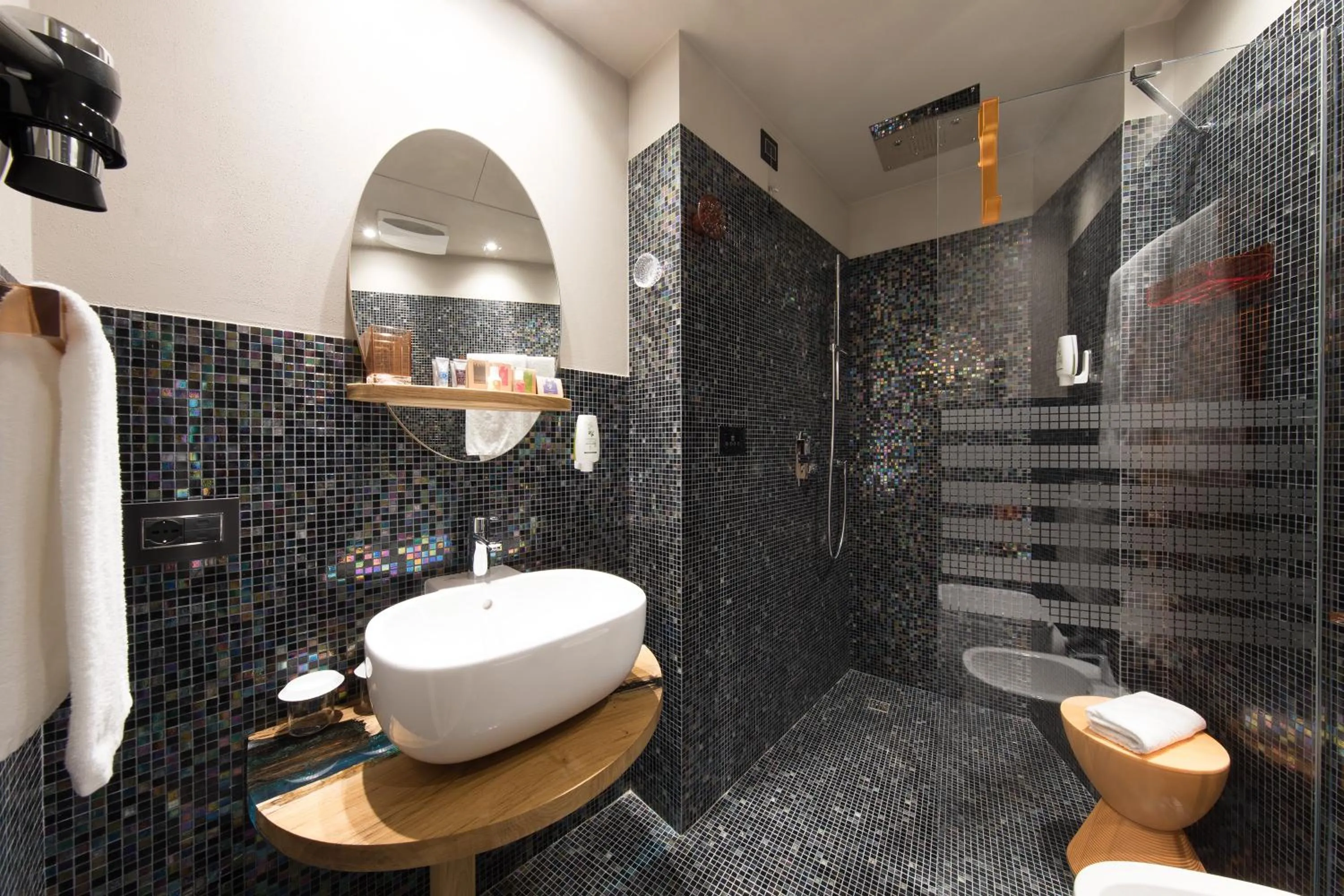 Shower in Hotel Firenze