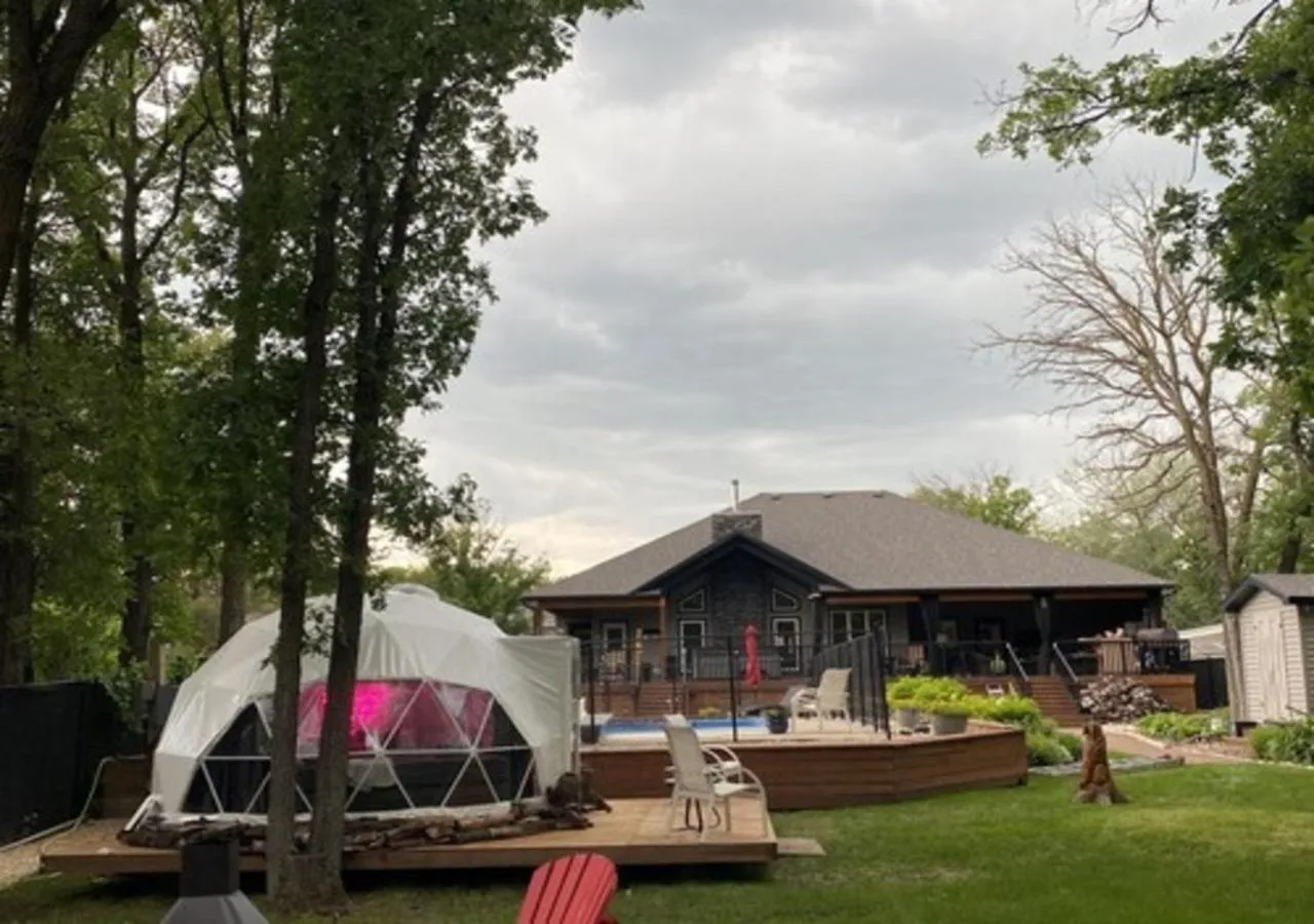 Property building in Stay549