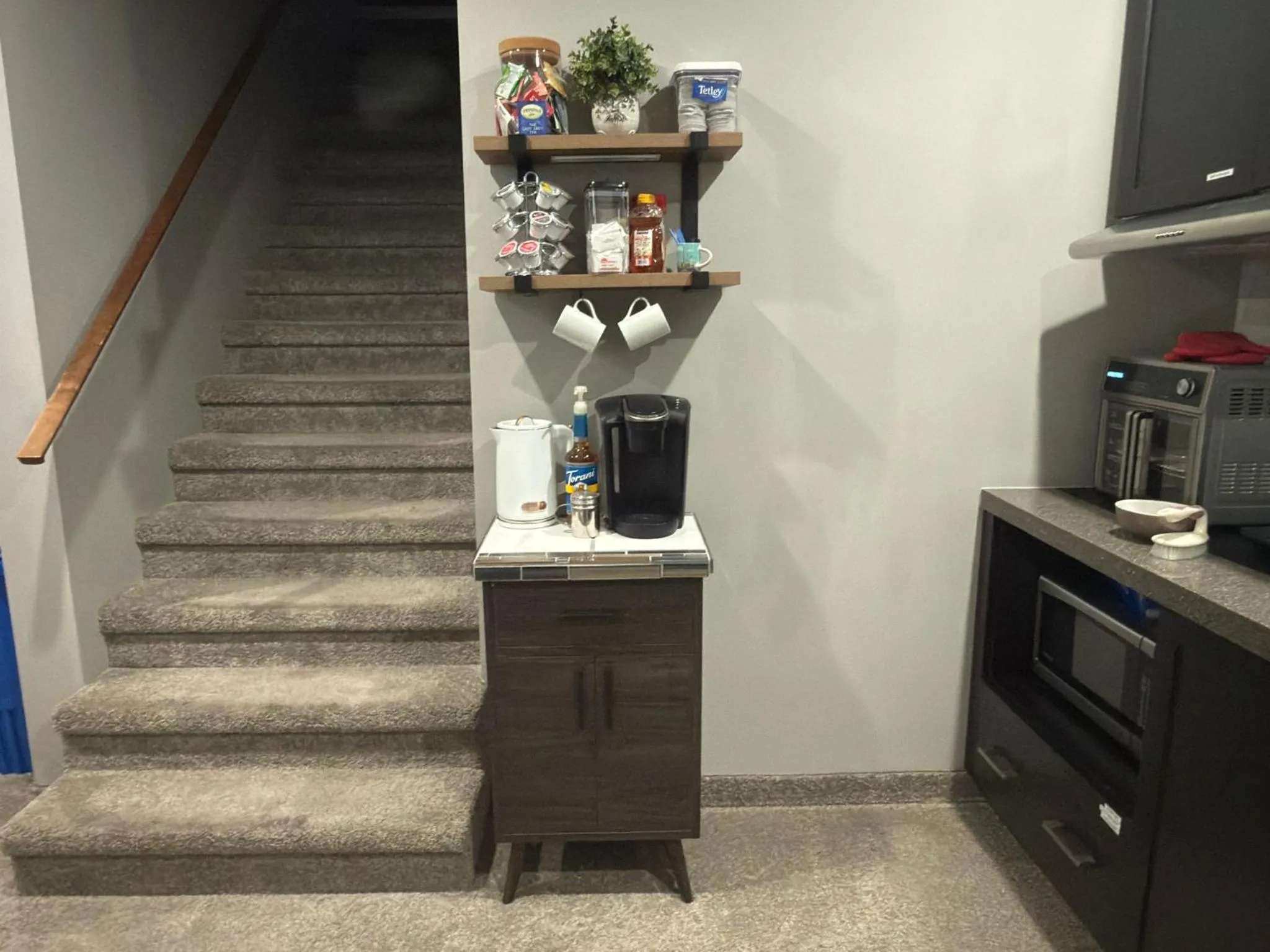 Coffee/tea facilities in Stay549