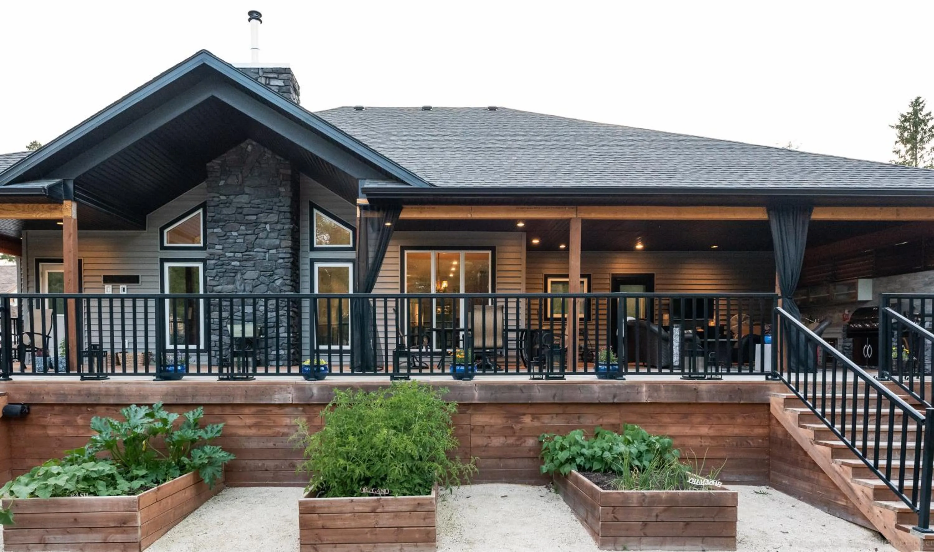 Property building in Stay549