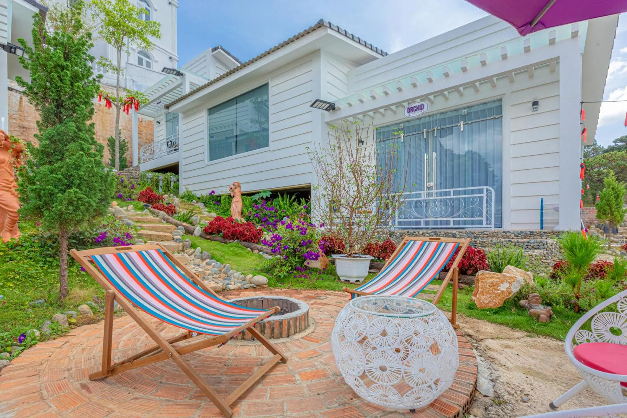Patio in SHIN VILLAGE HOTEL