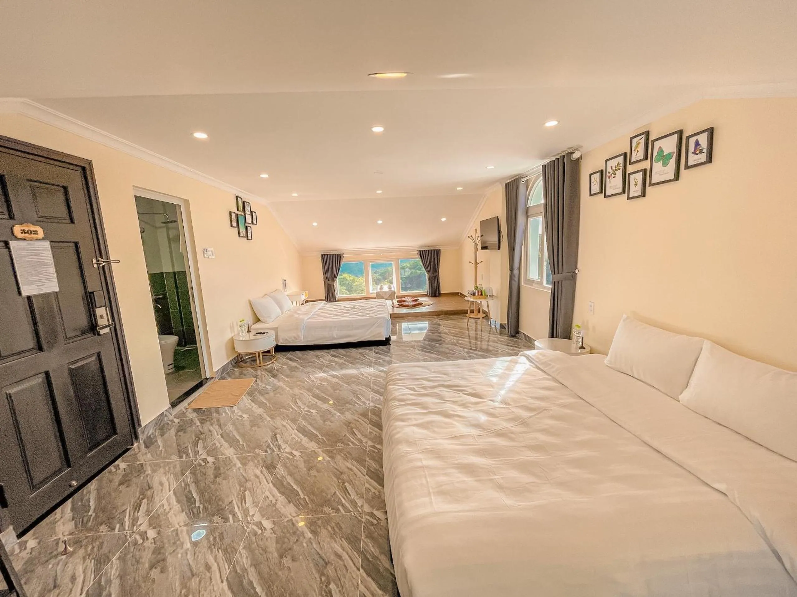 Living room in SHIN VILLAGE HOTEL