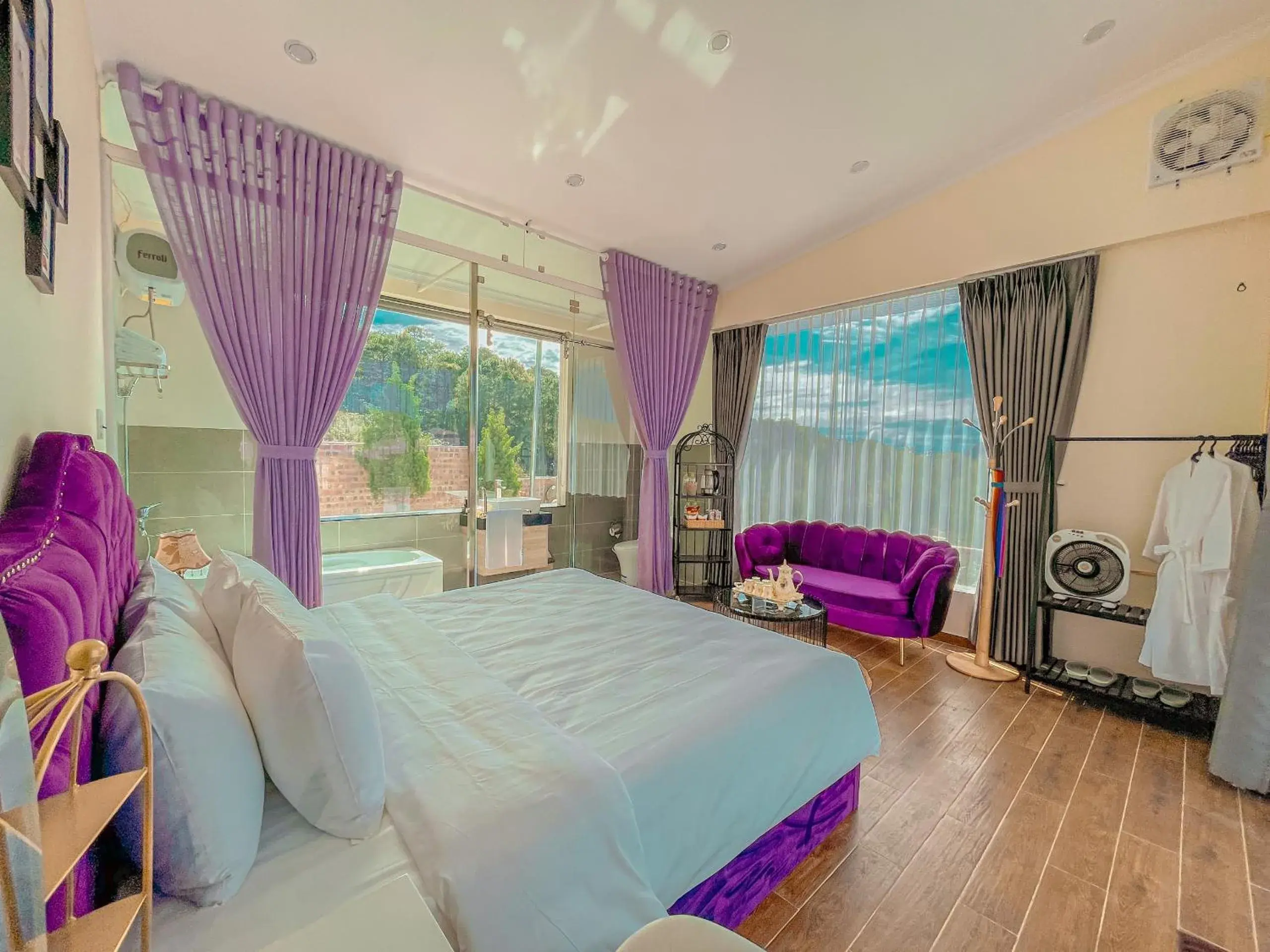 Photo of the whole room in SHIN VILLAGE HOTEL Photo of the whole room in SHIN VILLAGE HOTEL